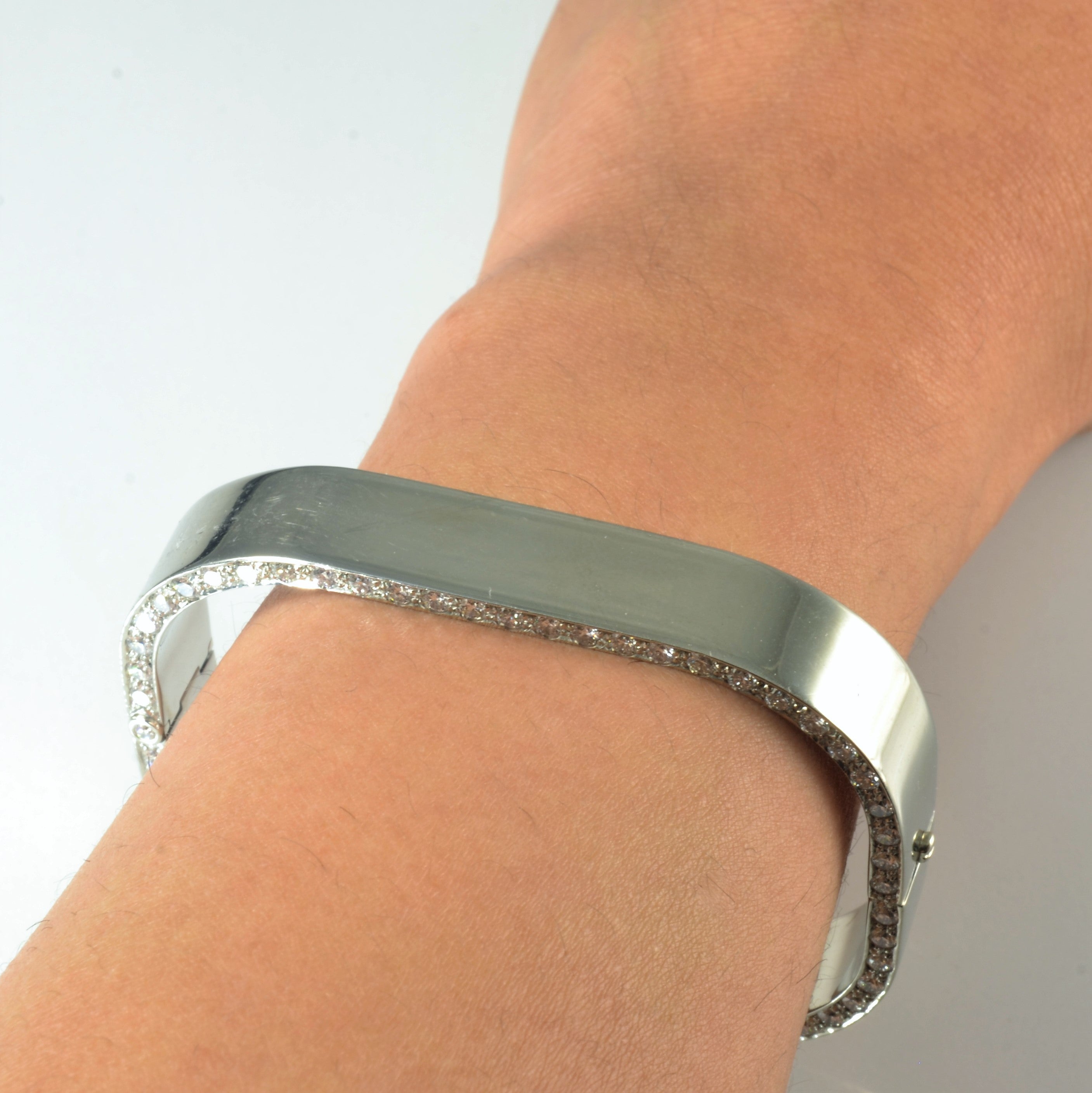 Diamond Frosted Edge Rectangle Bangle | 5.84ctw | 6.25" |