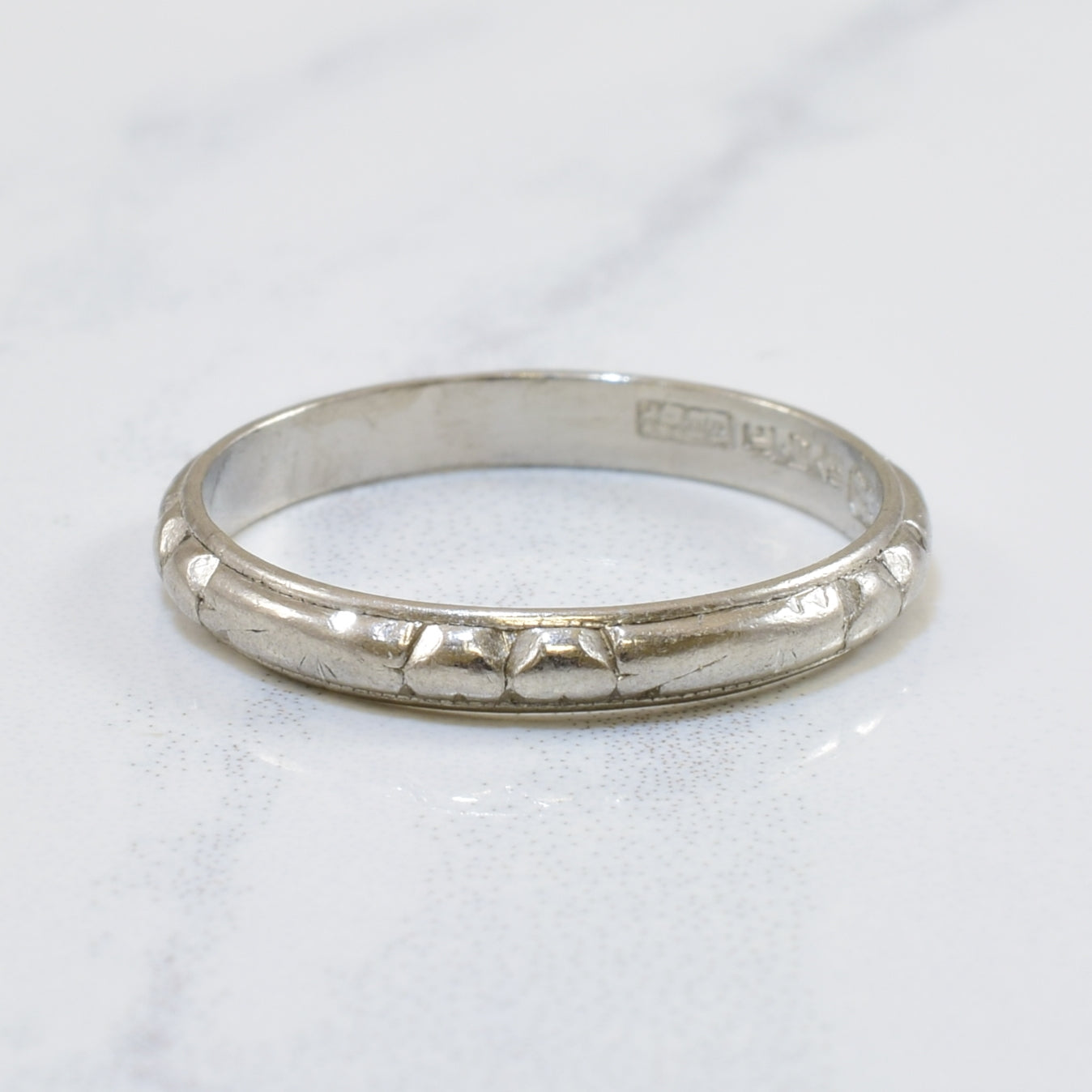 Textured Platinum Band | SZ 6 |