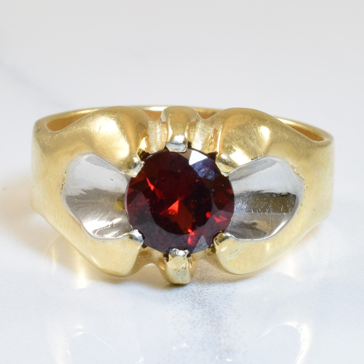 Tapered Two Tone Garnet Ring | 1.40ct | SZ 8.25 |