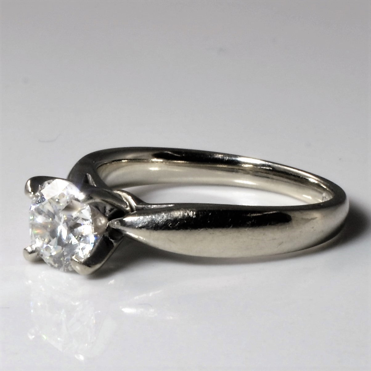 Bague de fiançailles solitaire conique en or blanc | 1,00 ct | Taille 6 |