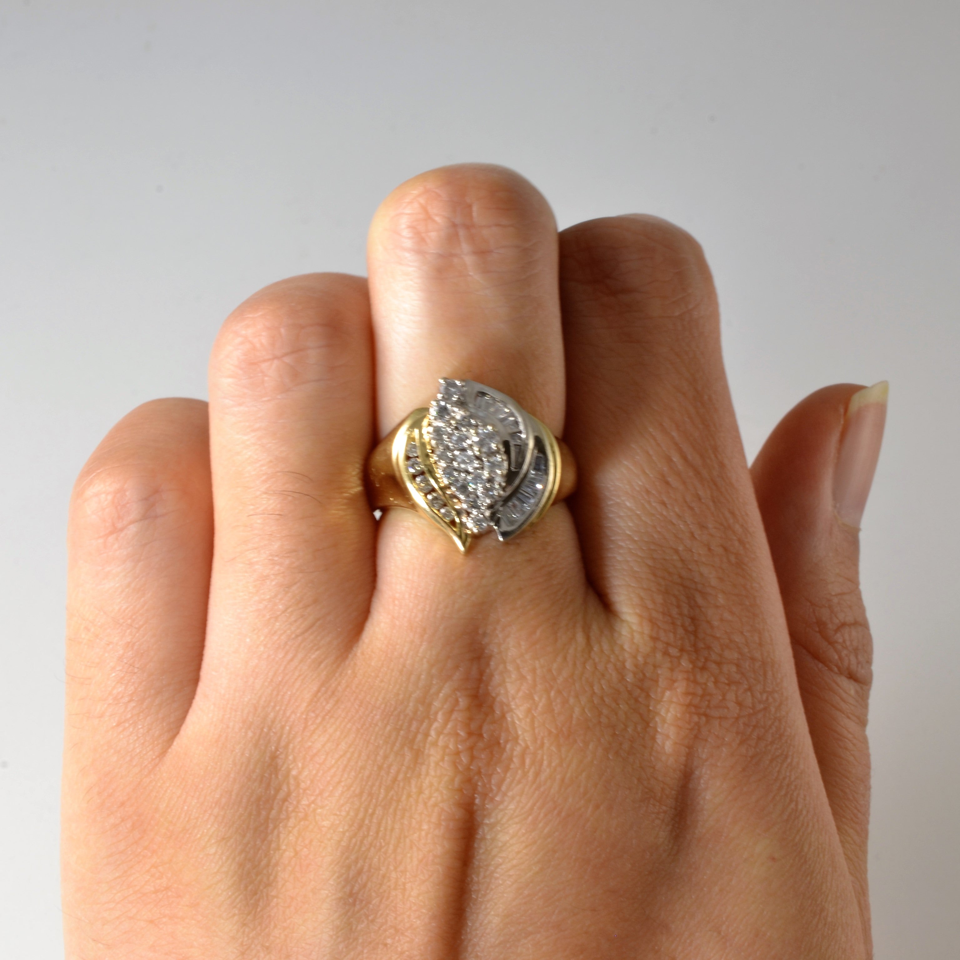 Twisted Diamond Cluster Ring | 0.47ctw | SZ 6.25 |