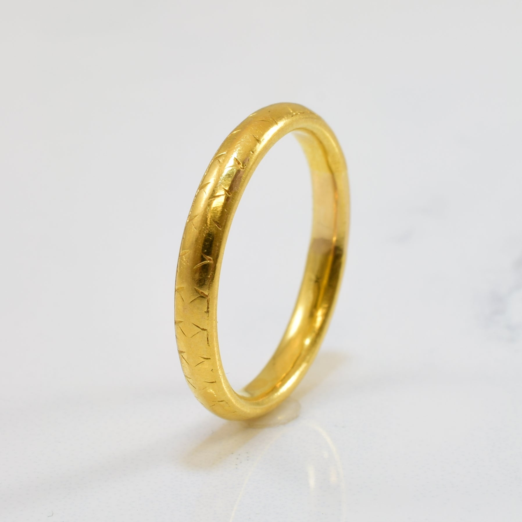 1948 Textured 22k Yellow Gold Band | SZ 6.75 |
