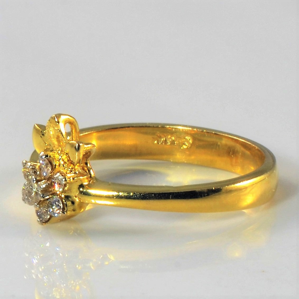Diamond Pineapple Ring | 0.11ctw | SZ 6.25 |