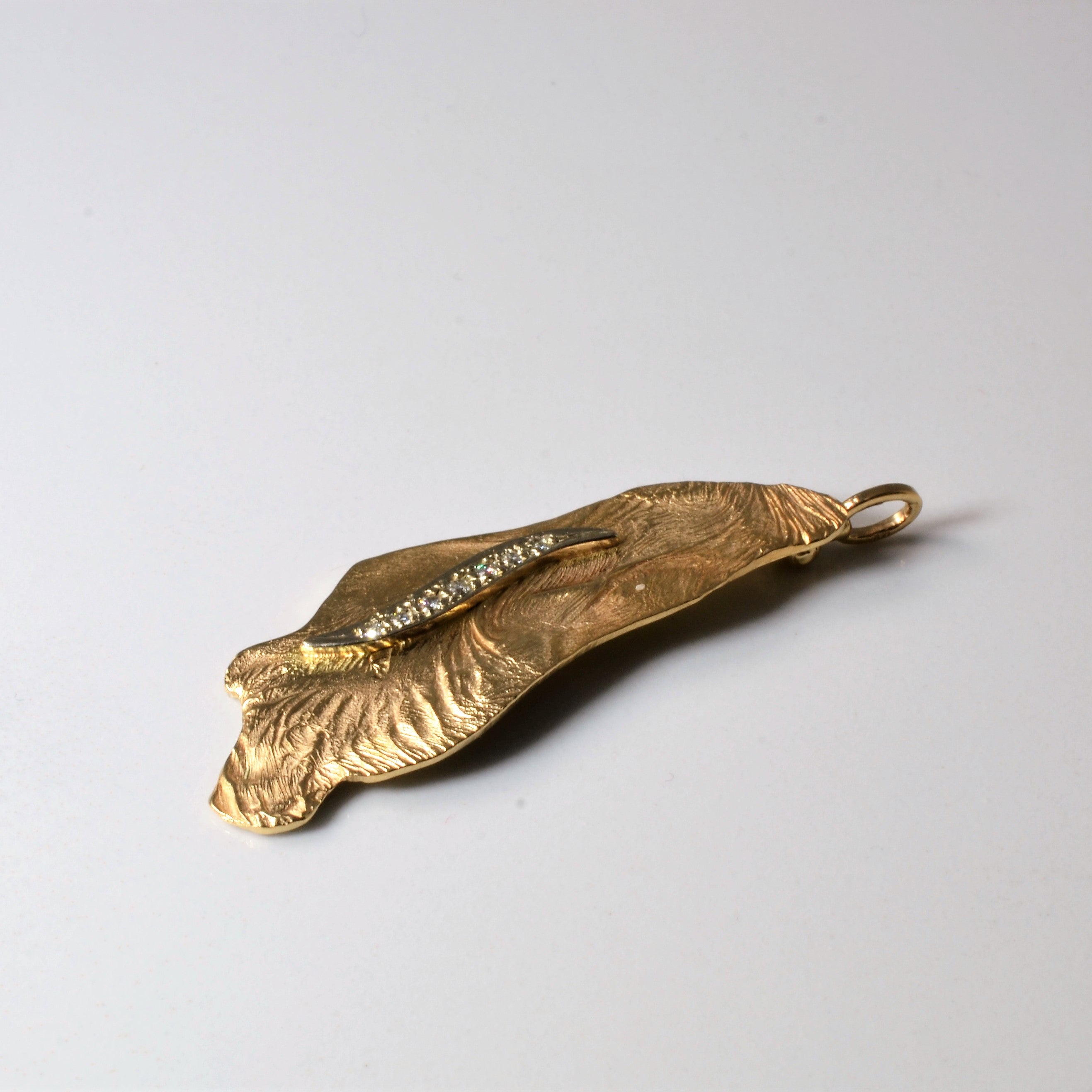 Textured Leaf Design Diamond Pendant | 0.06ctw |