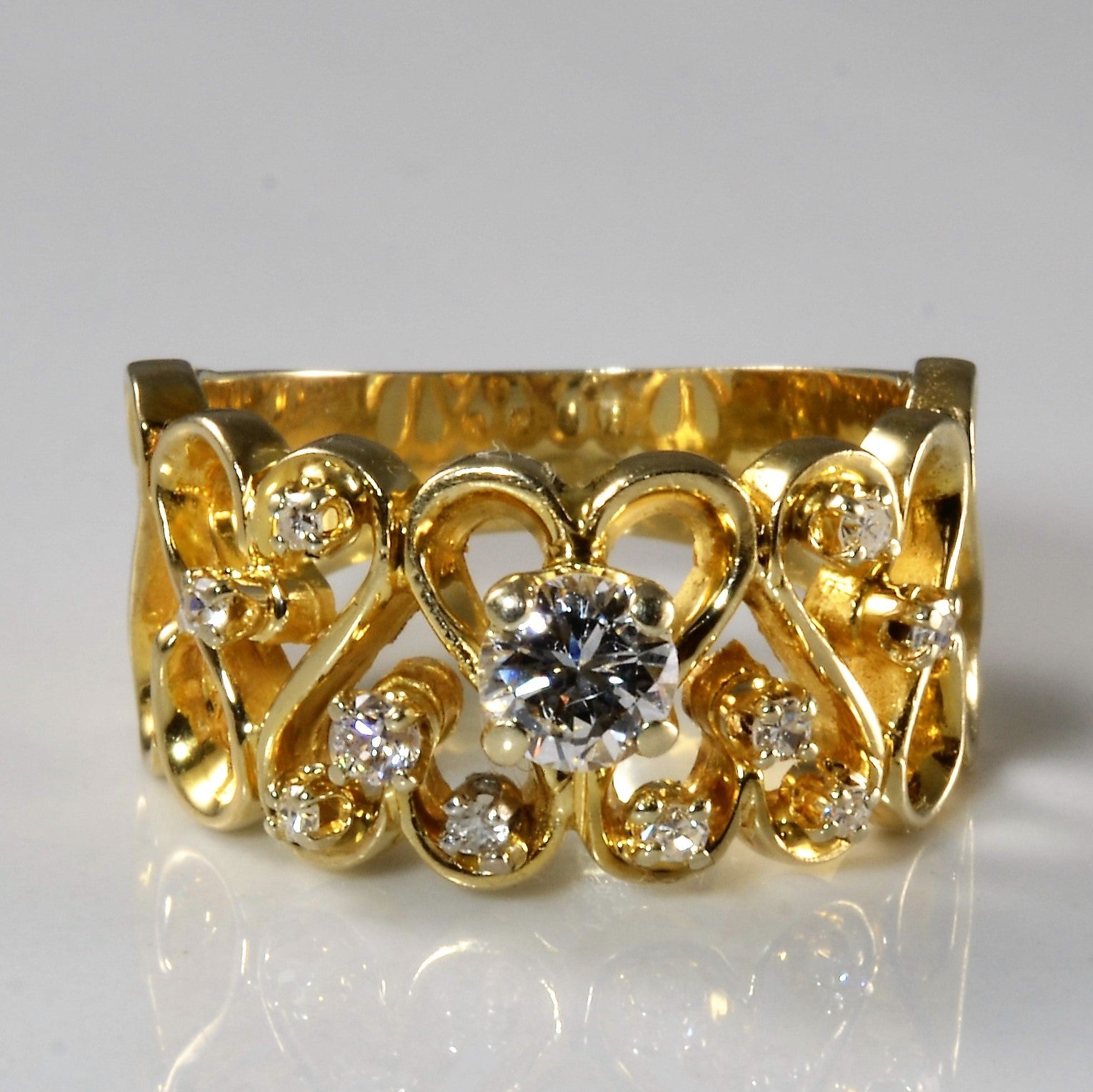 Bague sertie de diamants à griffes et design filigrané | 0,46 ct | Taille 6,25 |