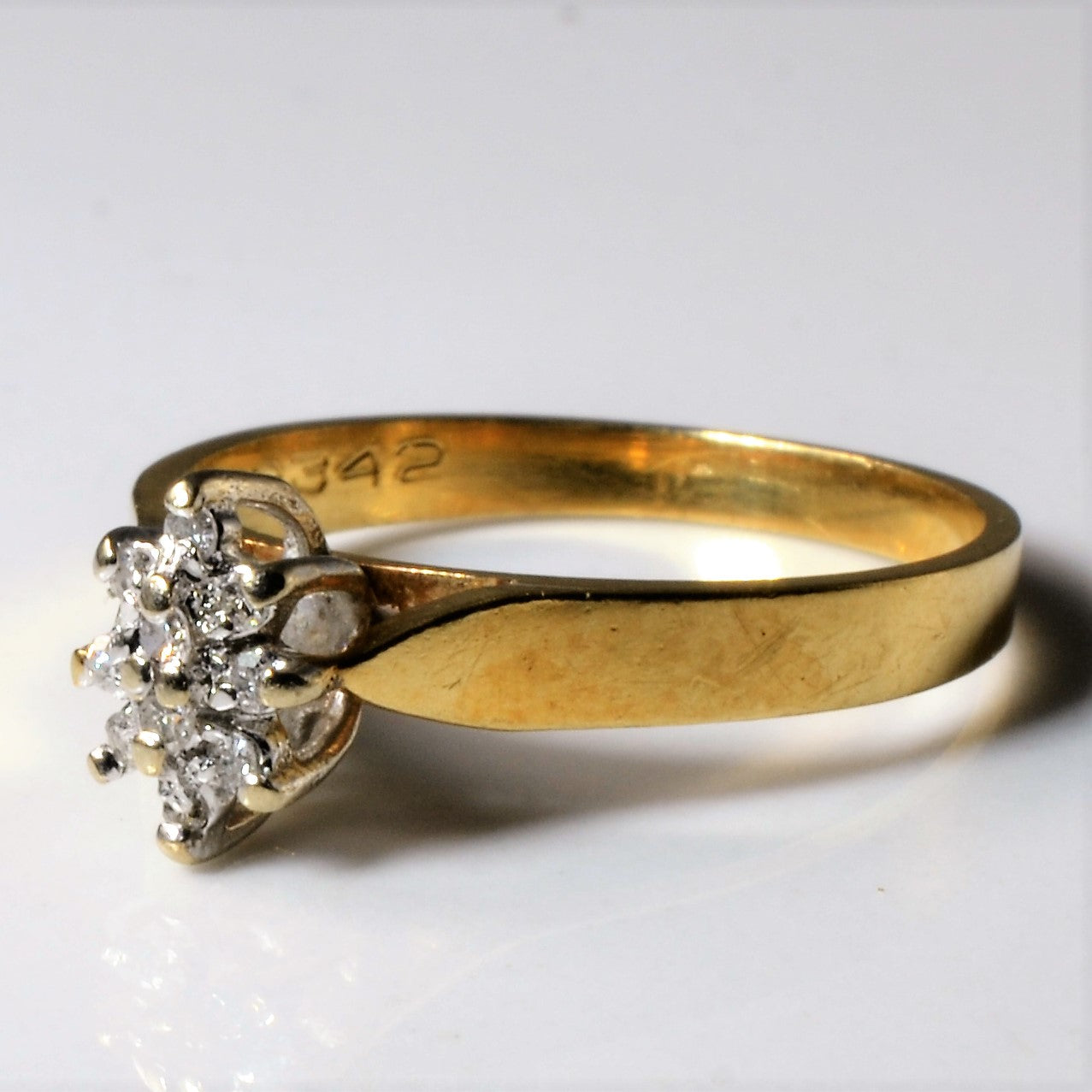 Petite Diamond Cluster Ring | 0.06ctw | SZ 6.75 |
