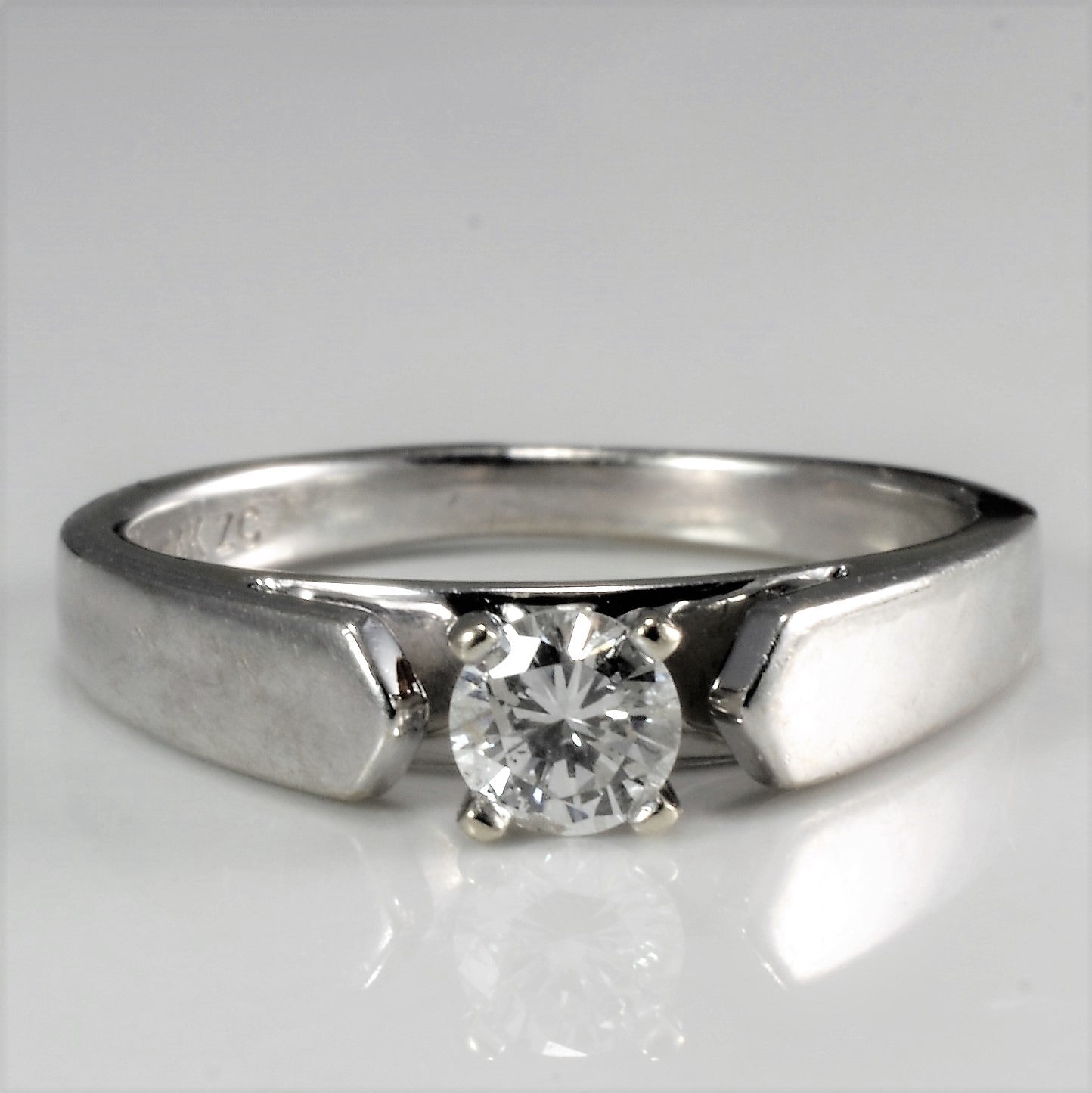 Prong Setting Round Diamond Promise Ring