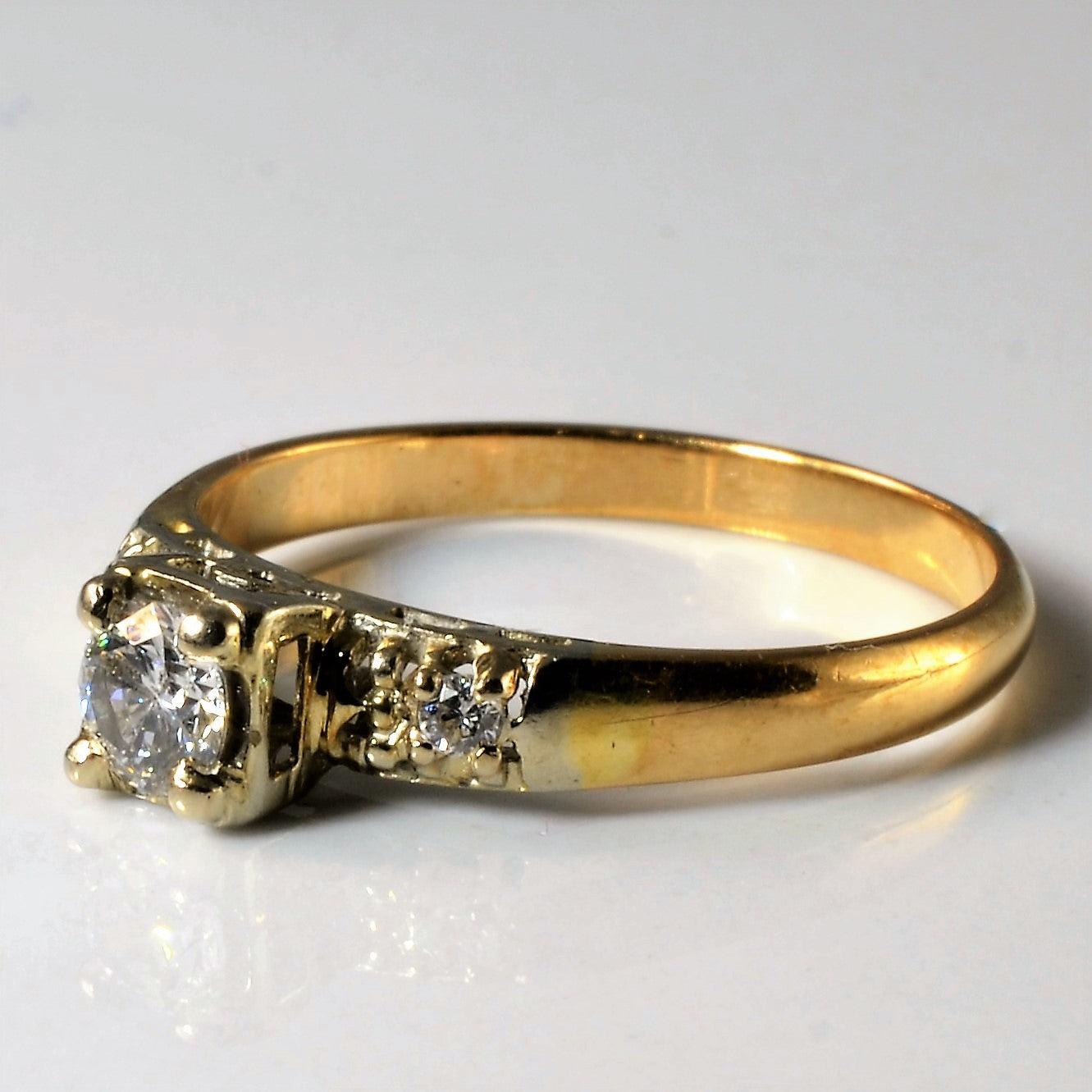 Bague trois diamants | 0,27 ct | Taille 7 |
