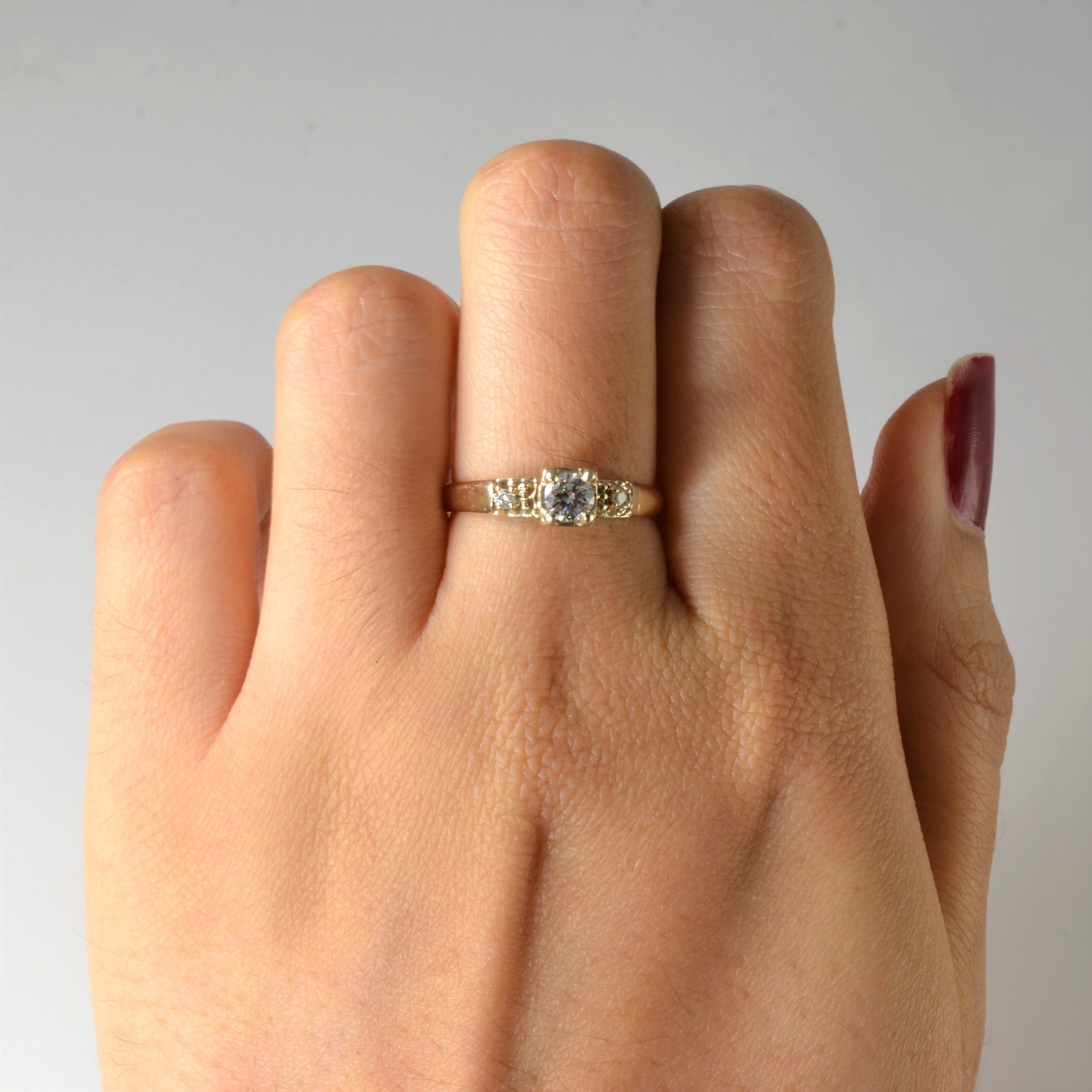 Bague trois diamants | 0,27 ct | Taille 7 |