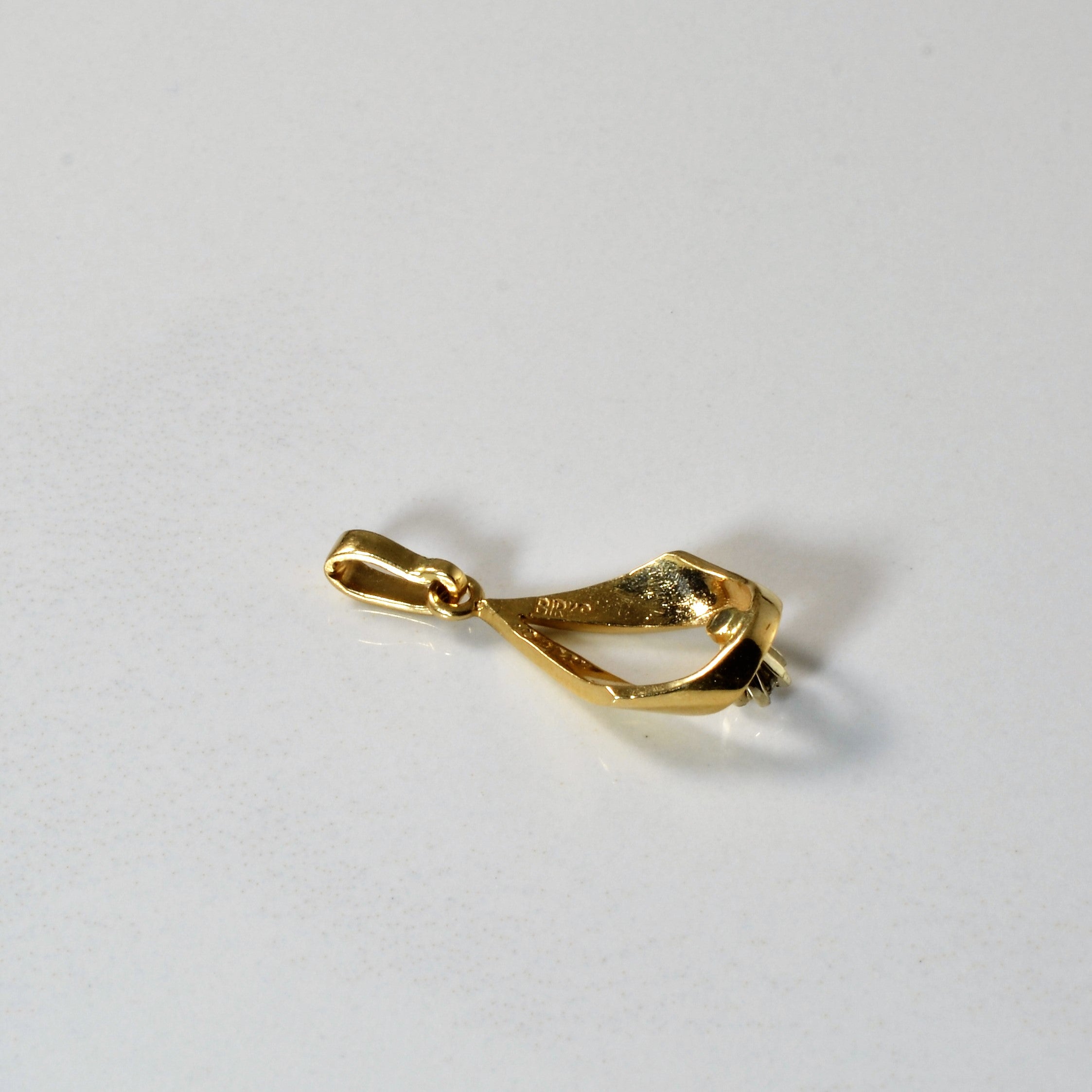 Pendentif solitaire en diamant | 0,04 ct |