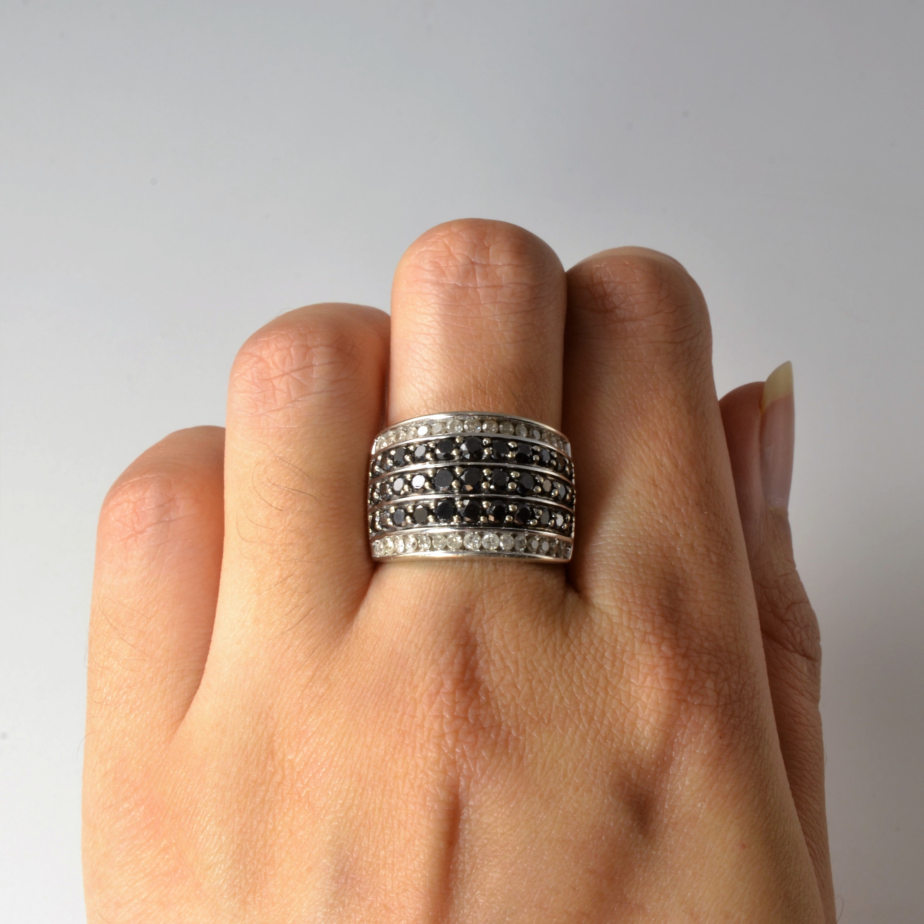 Multi Channel Black & White Diamond Band | 2.25ctw | SZ 7.25 |