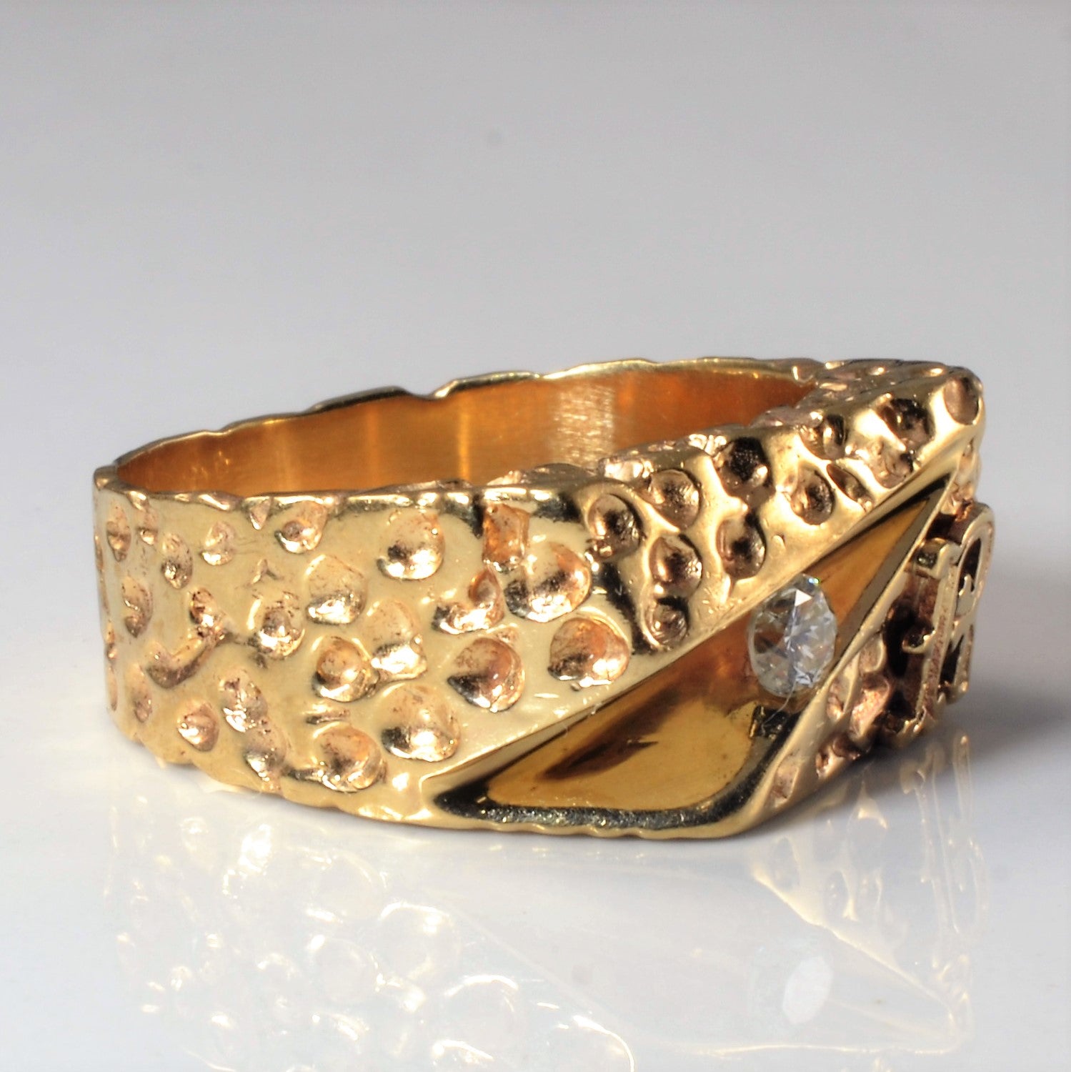 Diamond 'R' Ring | 0.15ct | SZ 10 |