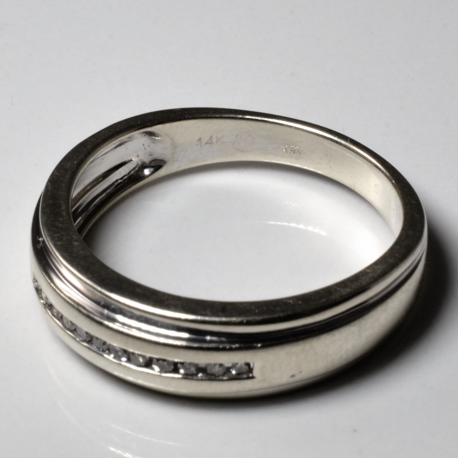 Channel Set Diamond Band | 0.10ctw | SZ 10 |