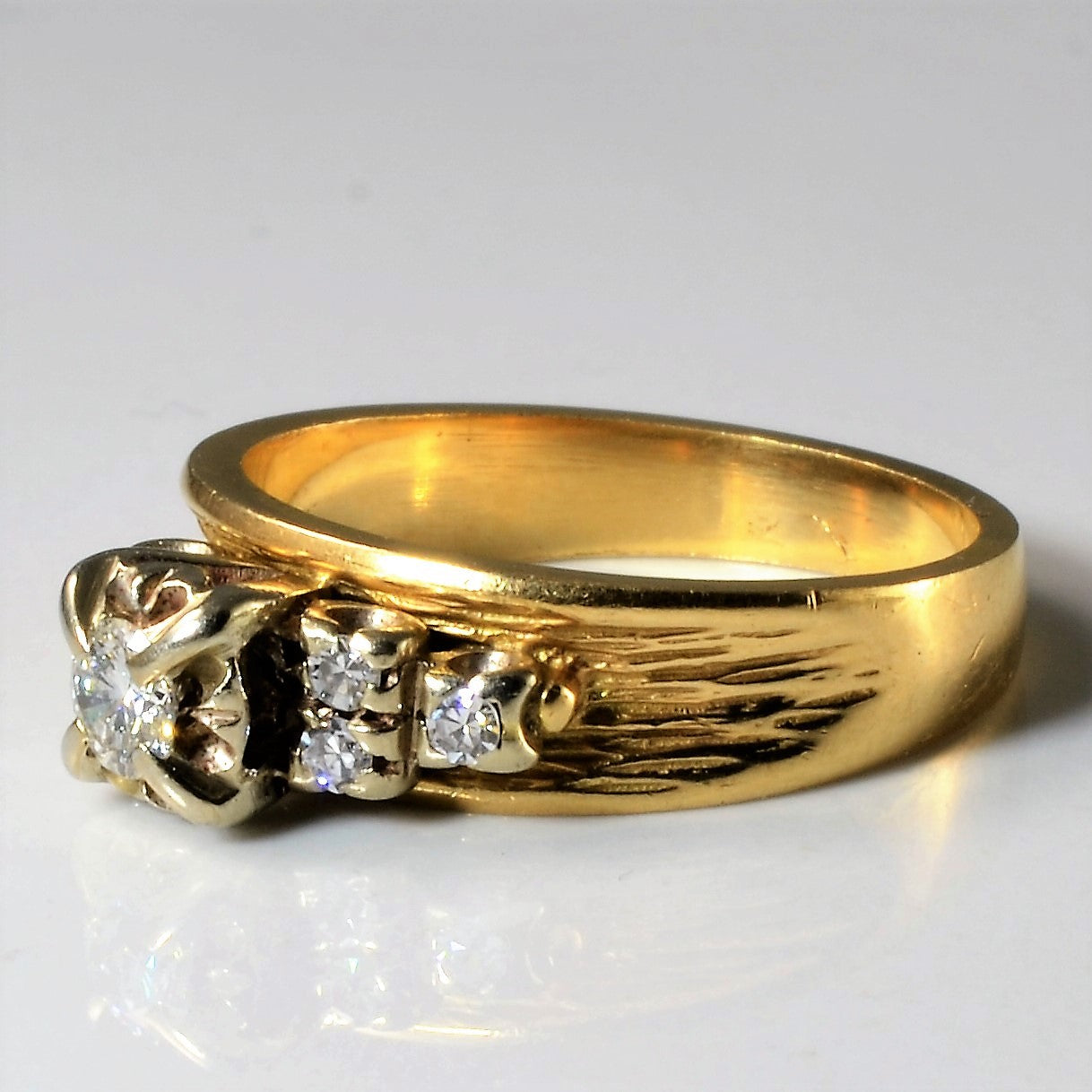 Wood Grain Textured Diamond Ring | 0.24ctw | SZ 6.25 |