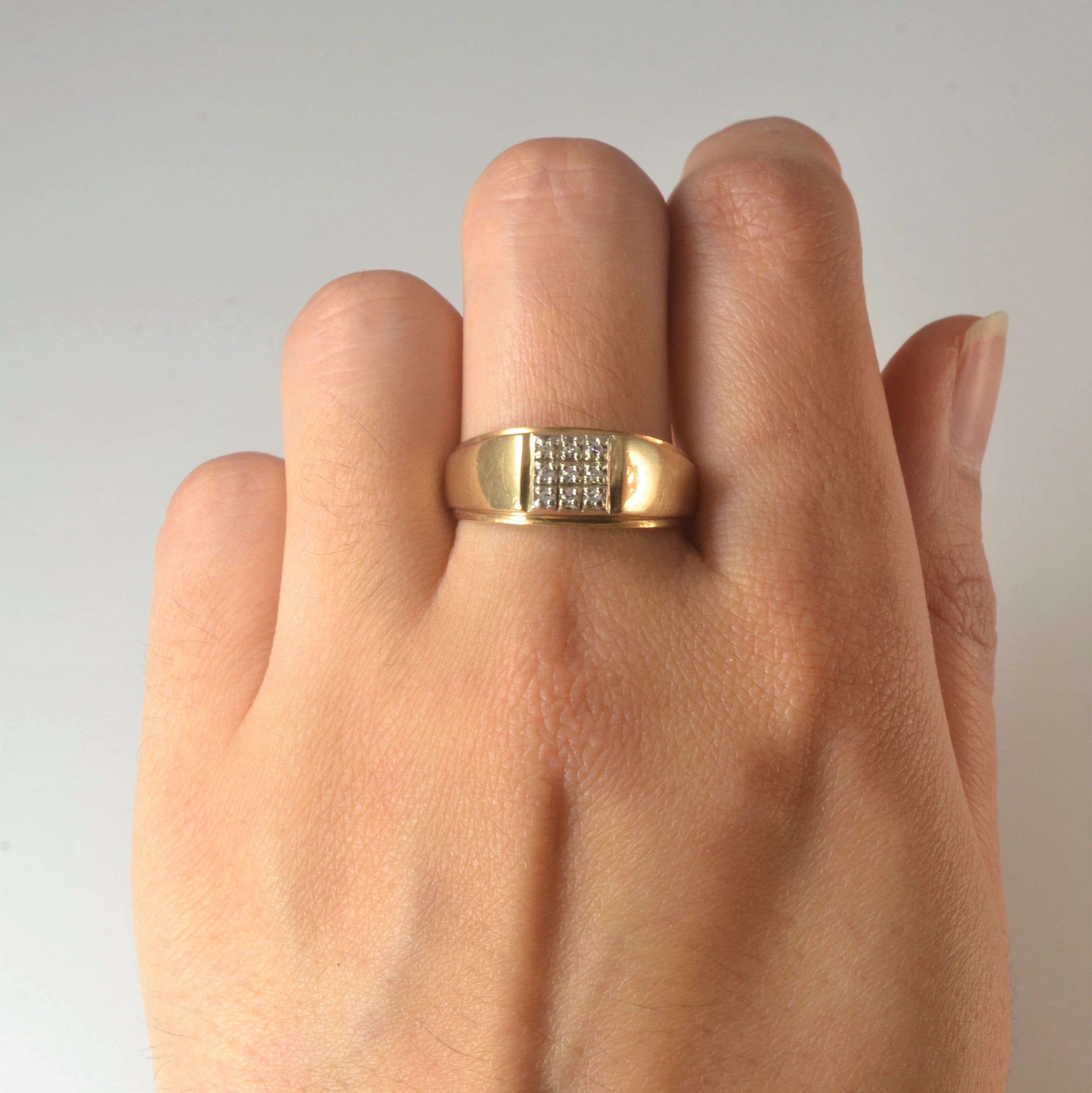 Tapered Diamond Grid Ring | 0.09ctw | SZ 9.25 |