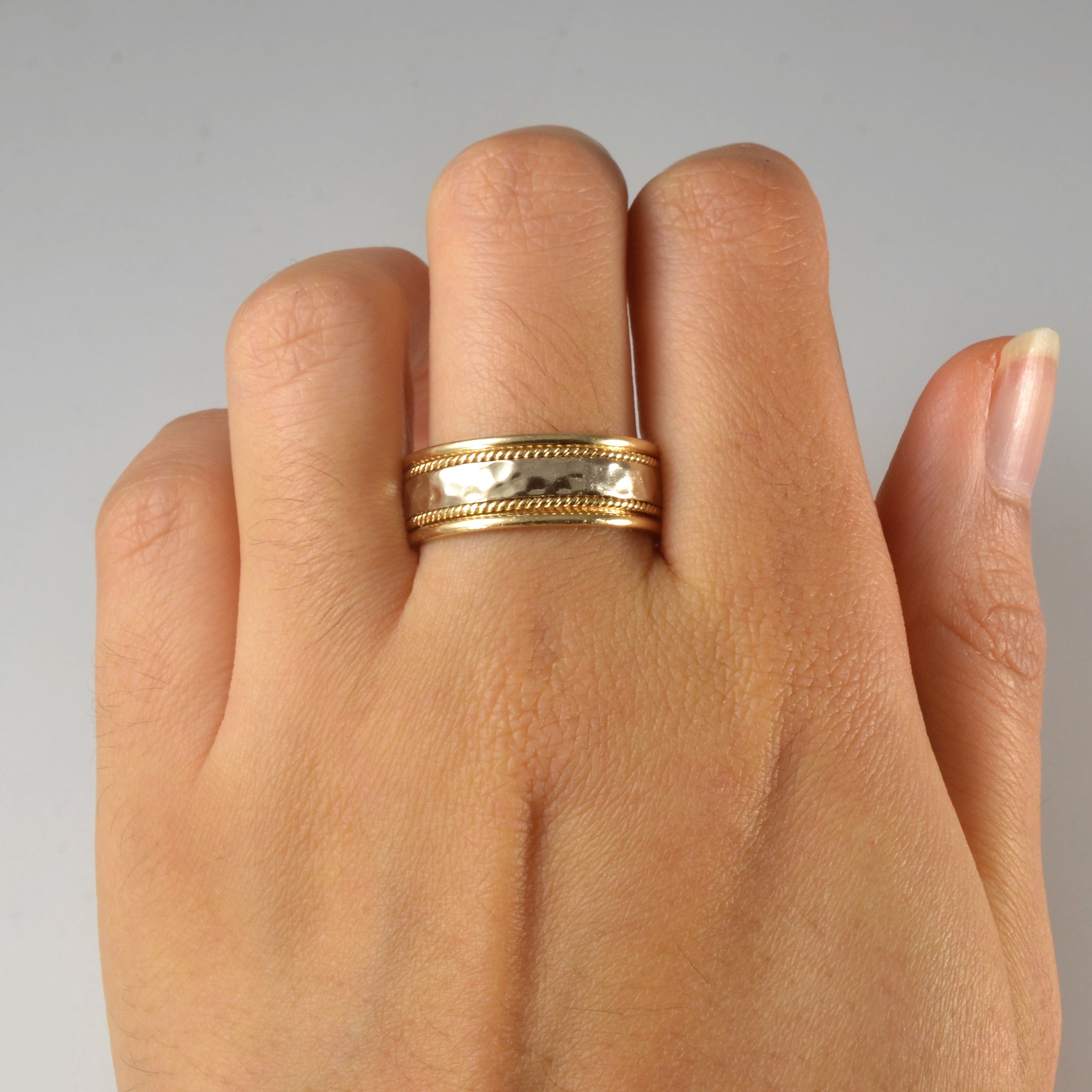 Hammered Two Tone Gold Wedding Band | SZ 10 |