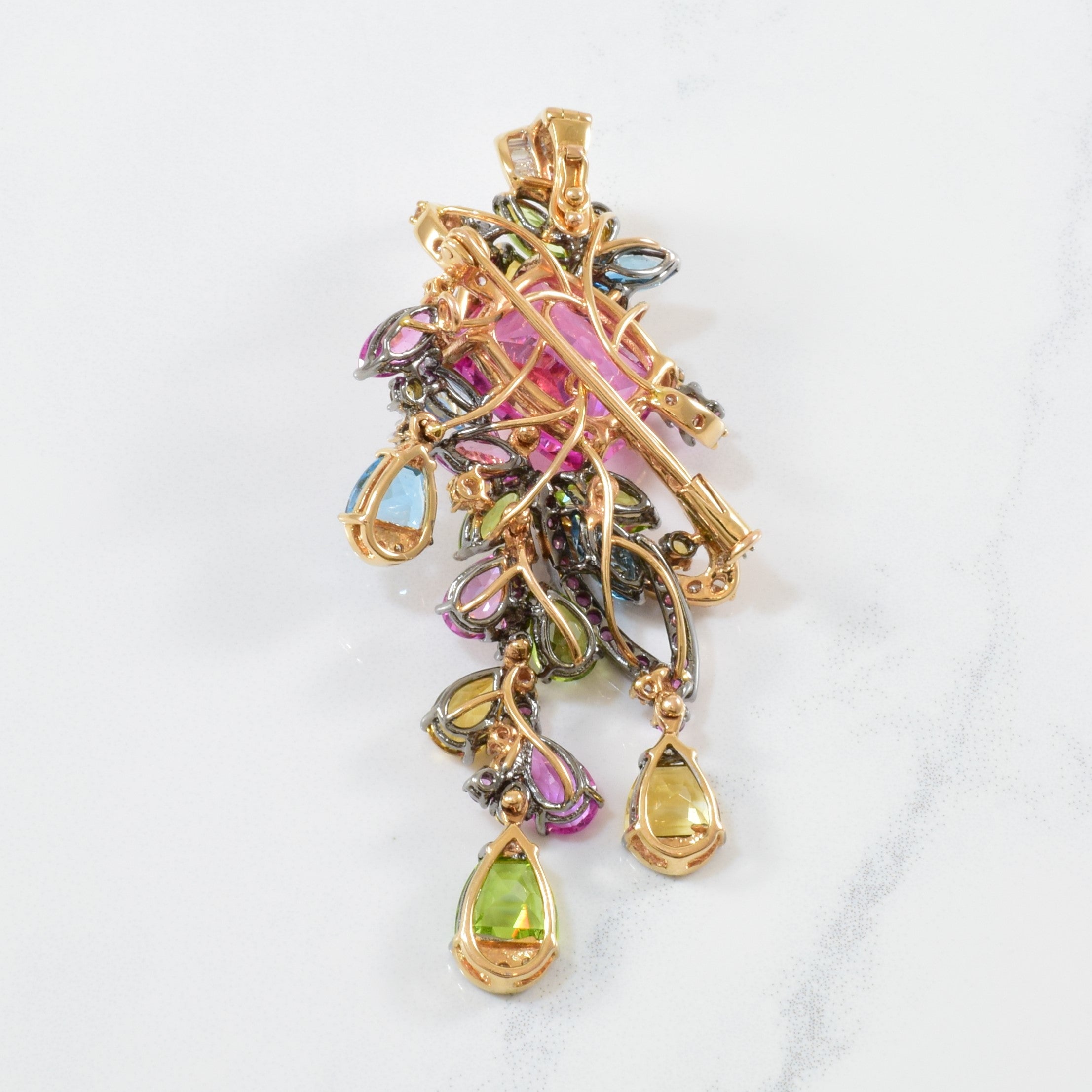 Broche multicolore fantaisie | 0,50 ct, 1,19 ct, 20,37 ct |