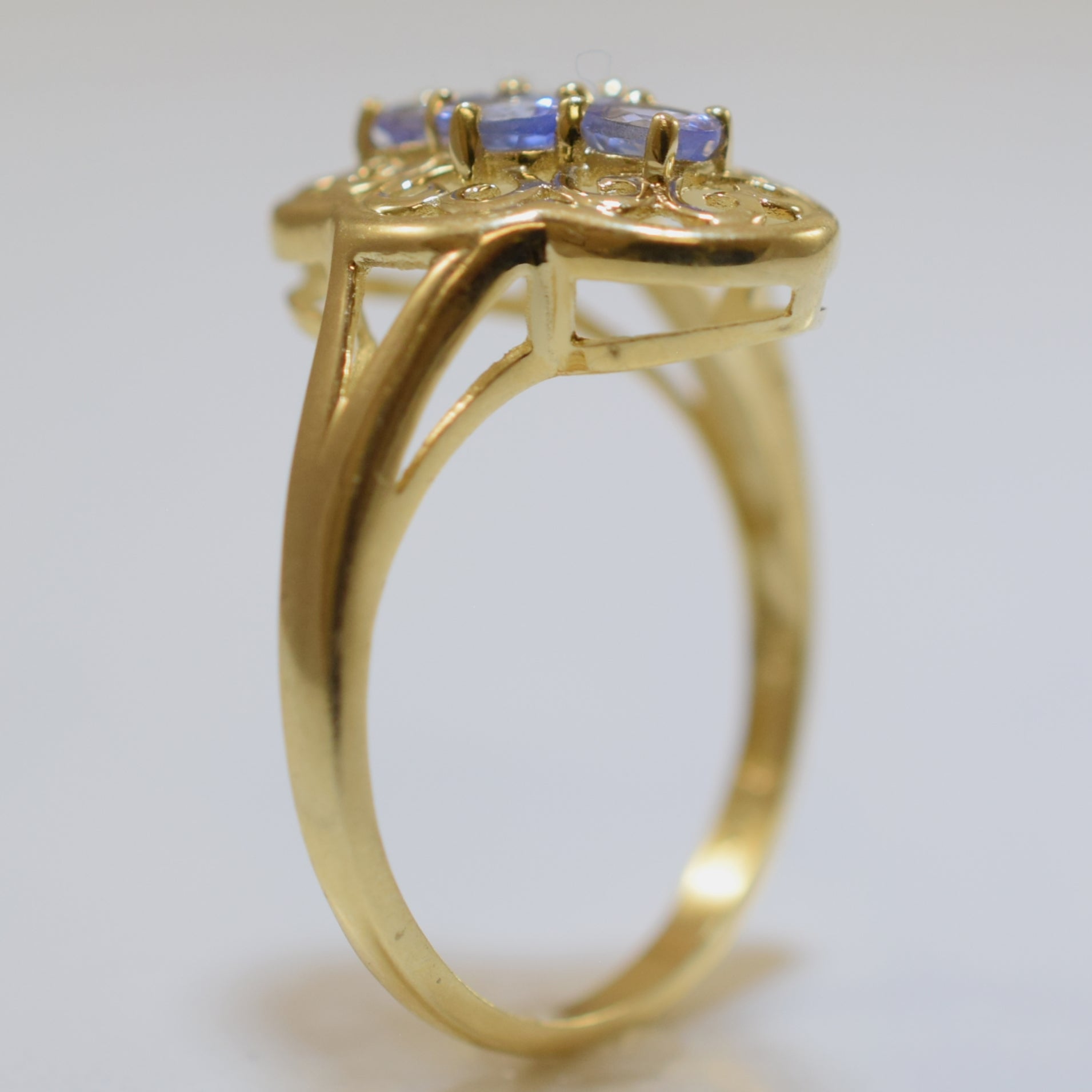 Tanzanite Cocktail Ring | 0.72ct | SZ 9 |