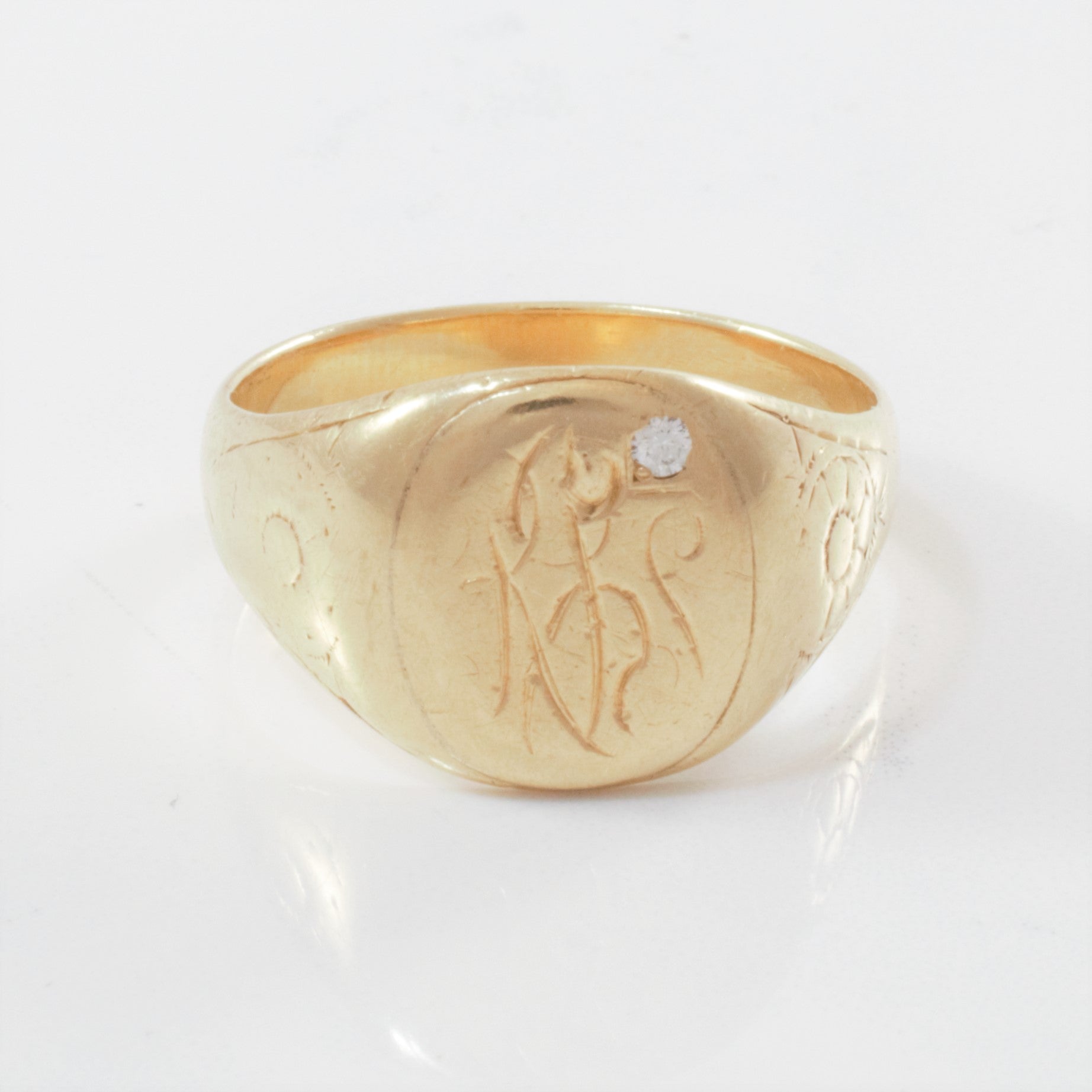 Diamond Signet Ring Circa 1950's | 0.03 ct | SZ 12.75 |