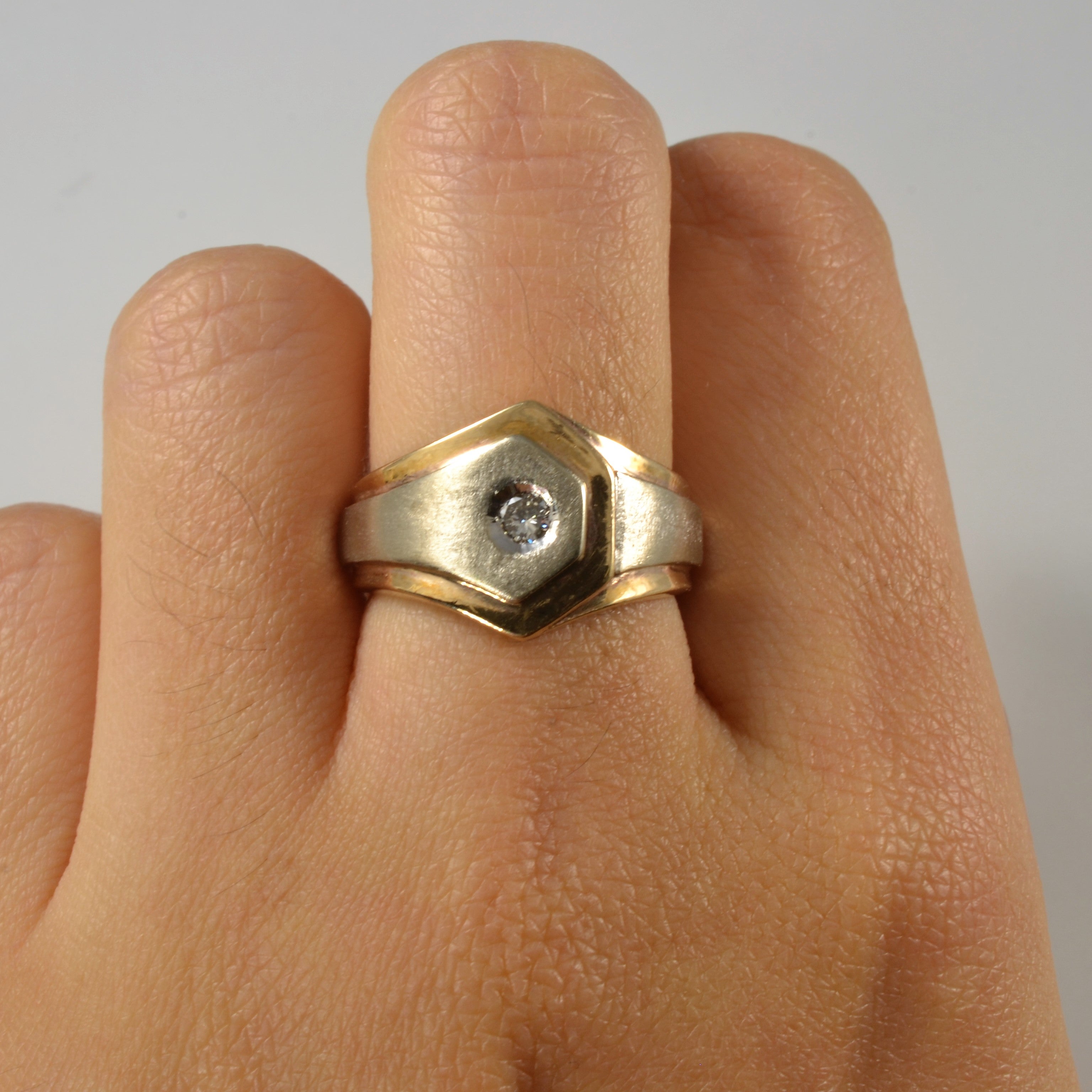 Diamond Belt Buckle Style Ring | 0.13ct | SZ 7 |