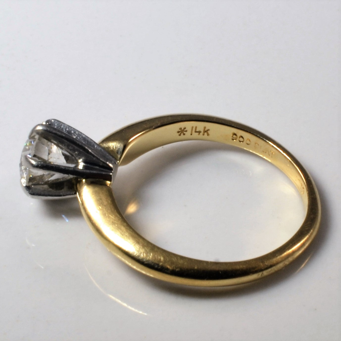 Bague de fiançailles solitaire six griffes style ancien européen | 0,54 ct | Taille 3,75 |