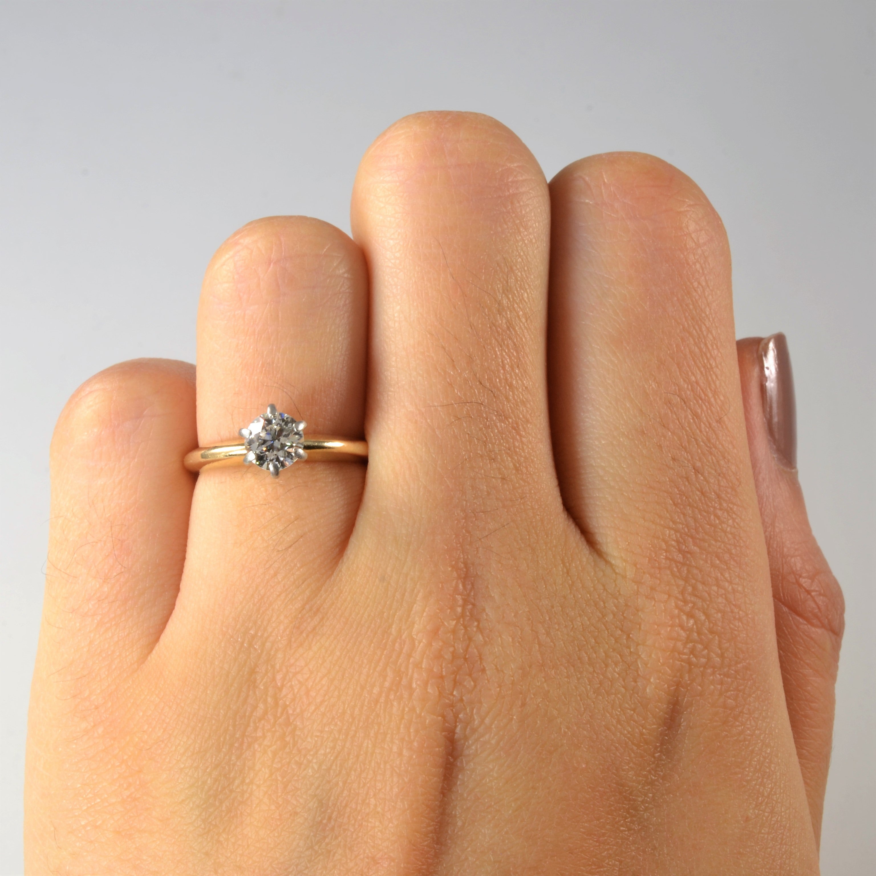 Bague de fiançailles solitaire six griffes style ancien européen | 0,54 ct | Taille 3,75 |