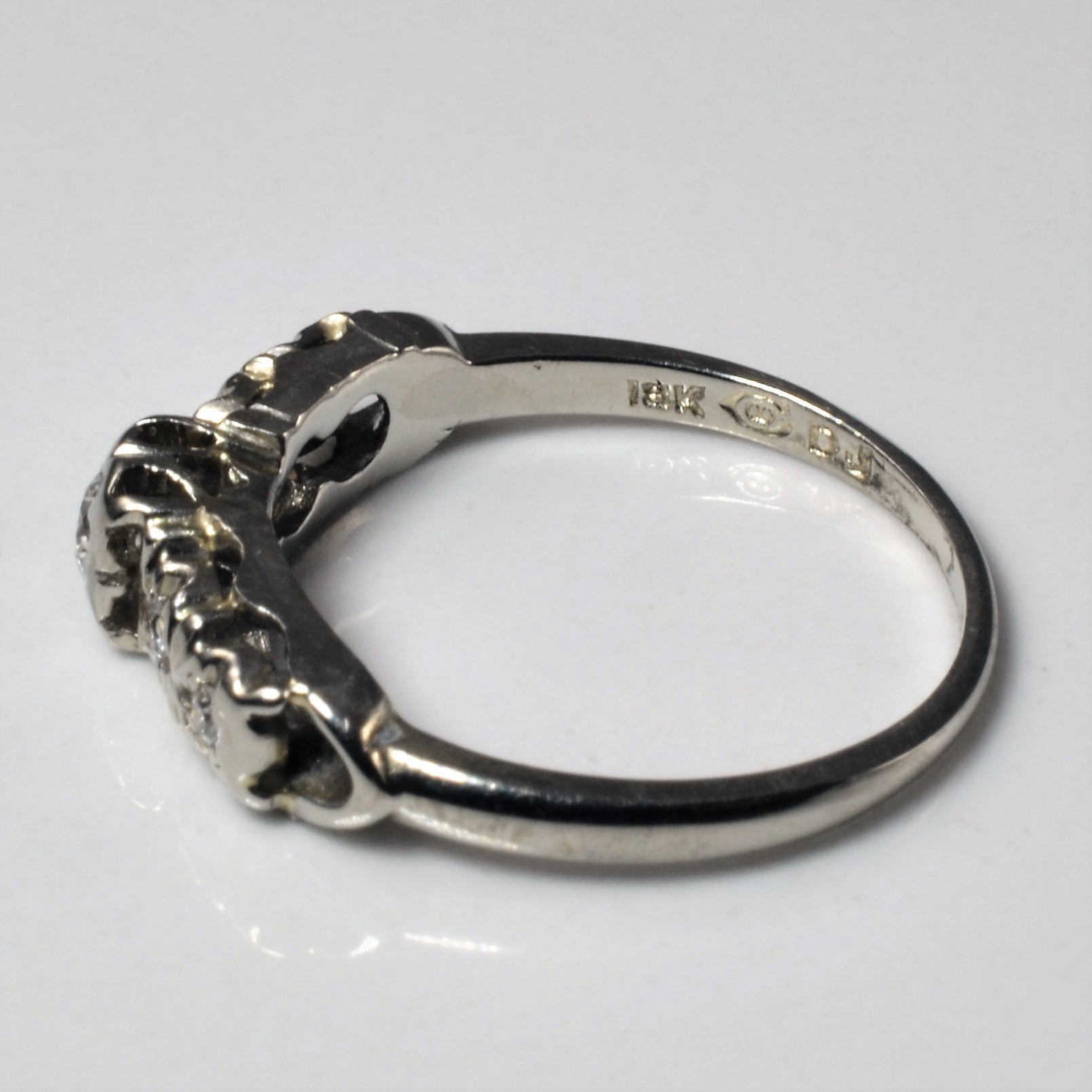 Retro Diamond Engagement Ring | 0.18ctw | SZ 6 |