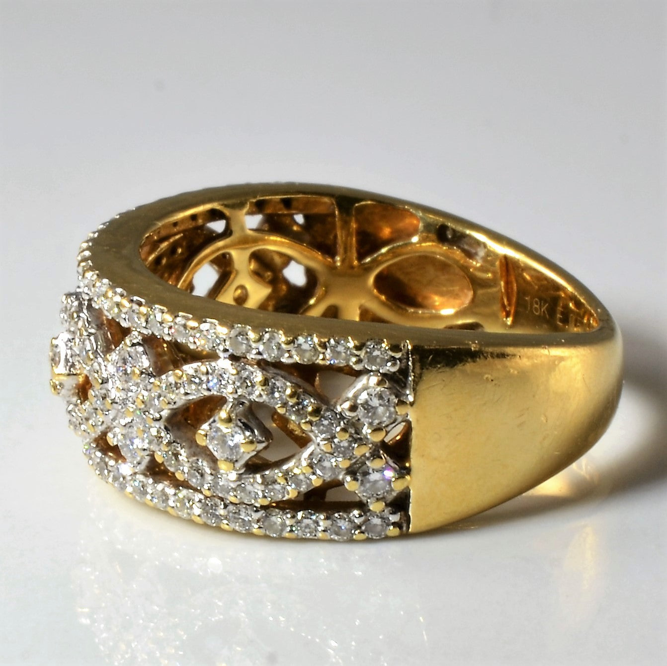 Bague en filigrane ajouré sertie de diamants | 0,57 ct | Taille 6 |