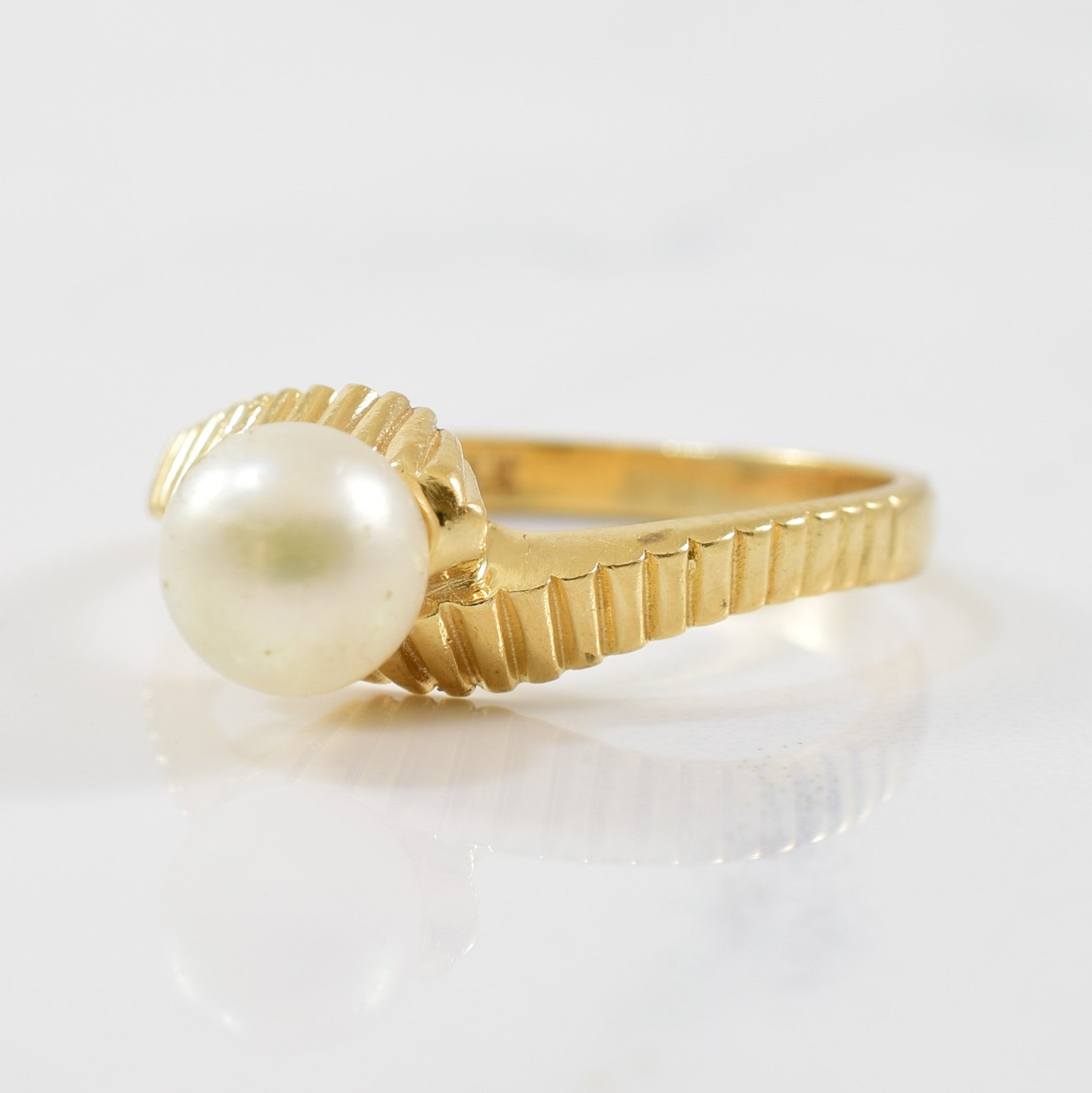 Solitaire Pearl Textured Bypass Ring | 1.50ct | SZ 6.5 |
