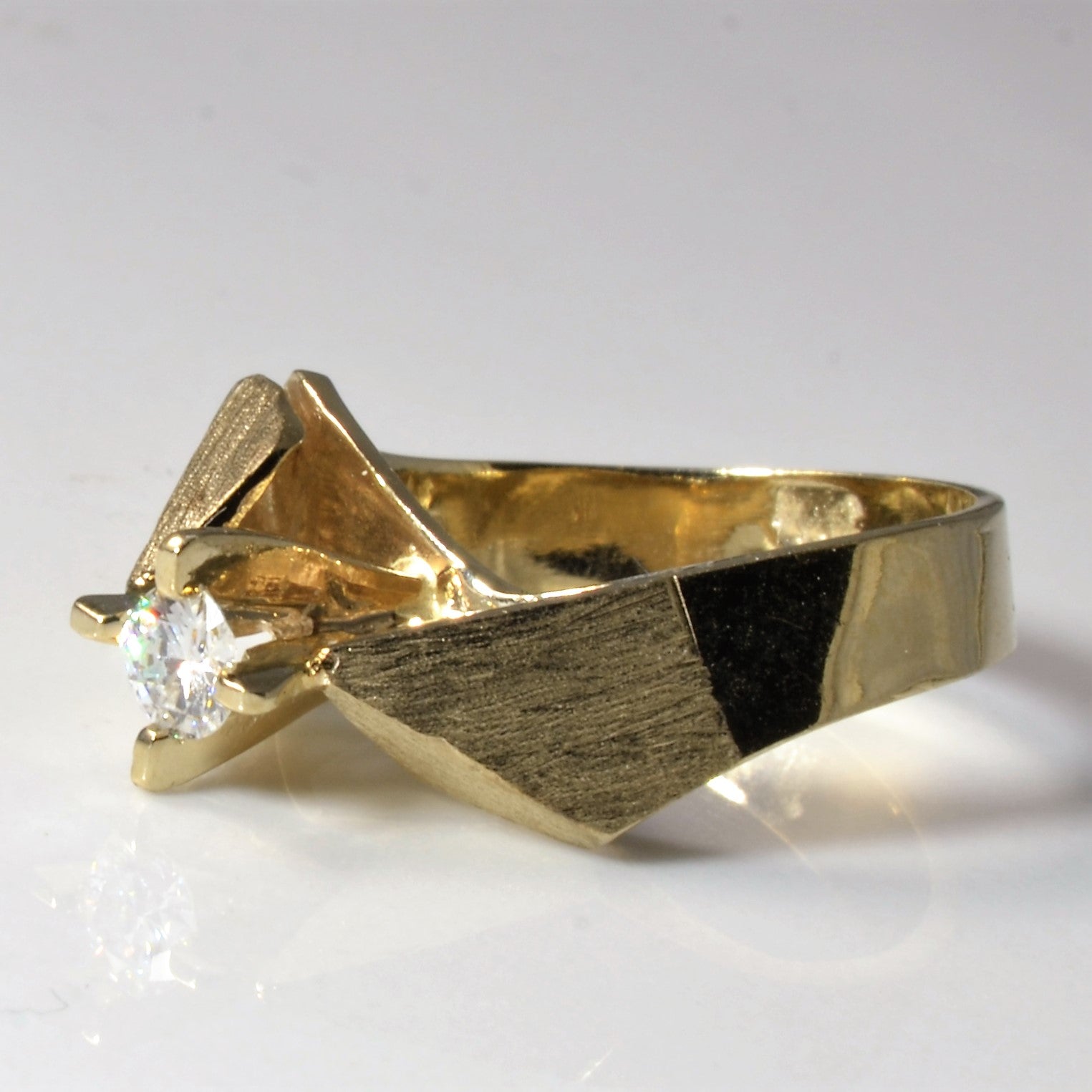 Bague de fiançailles rétro à gros diamant décalé | 0,17 ct, taille 4,75 |
