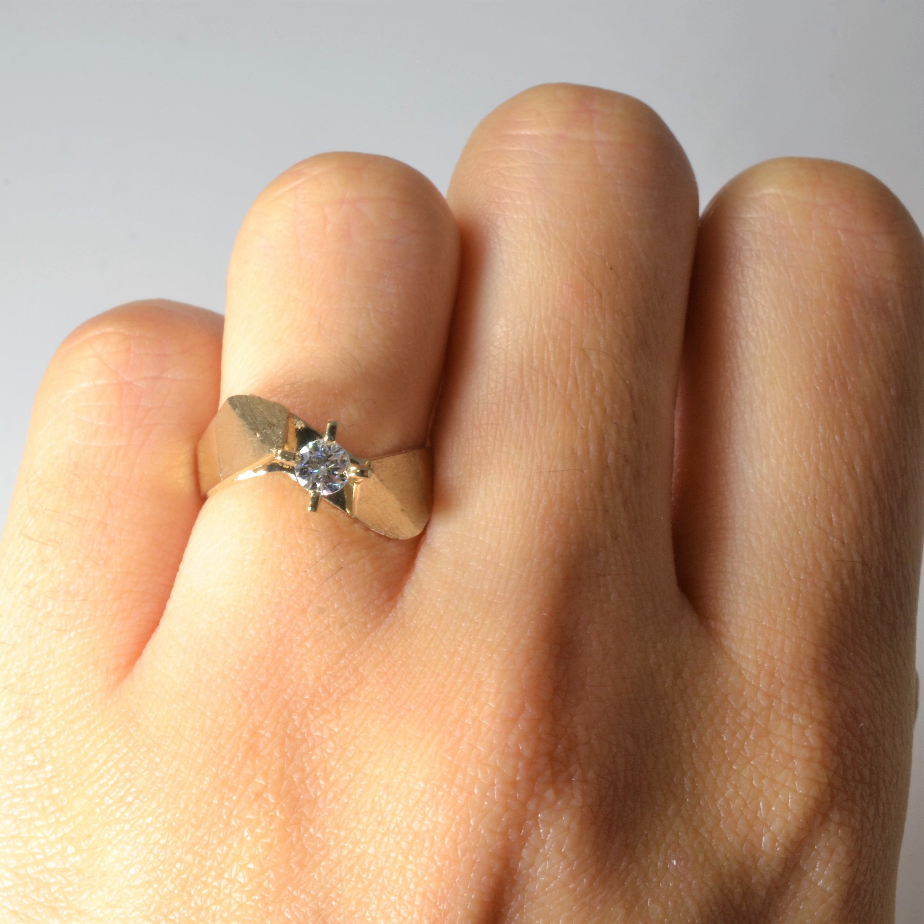 Bague de fiançailles rétro à gros diamant décalé | 0,17 ct, taille 4,75 |