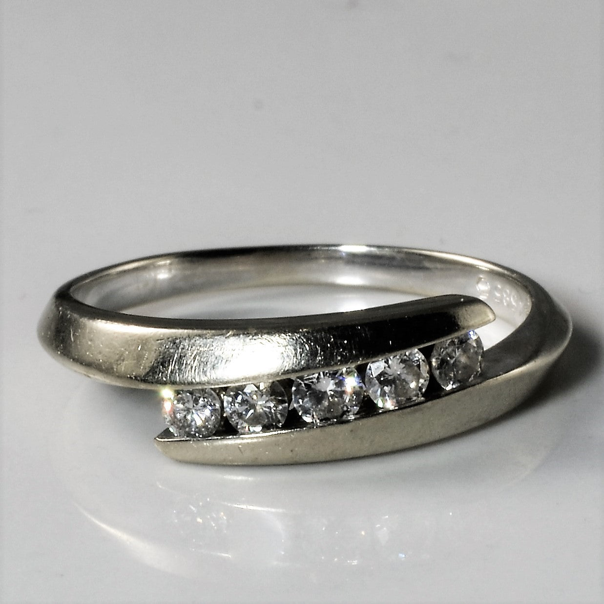 Bypass Channel Diamond Ring | 0.33ctw | SZ 7 |