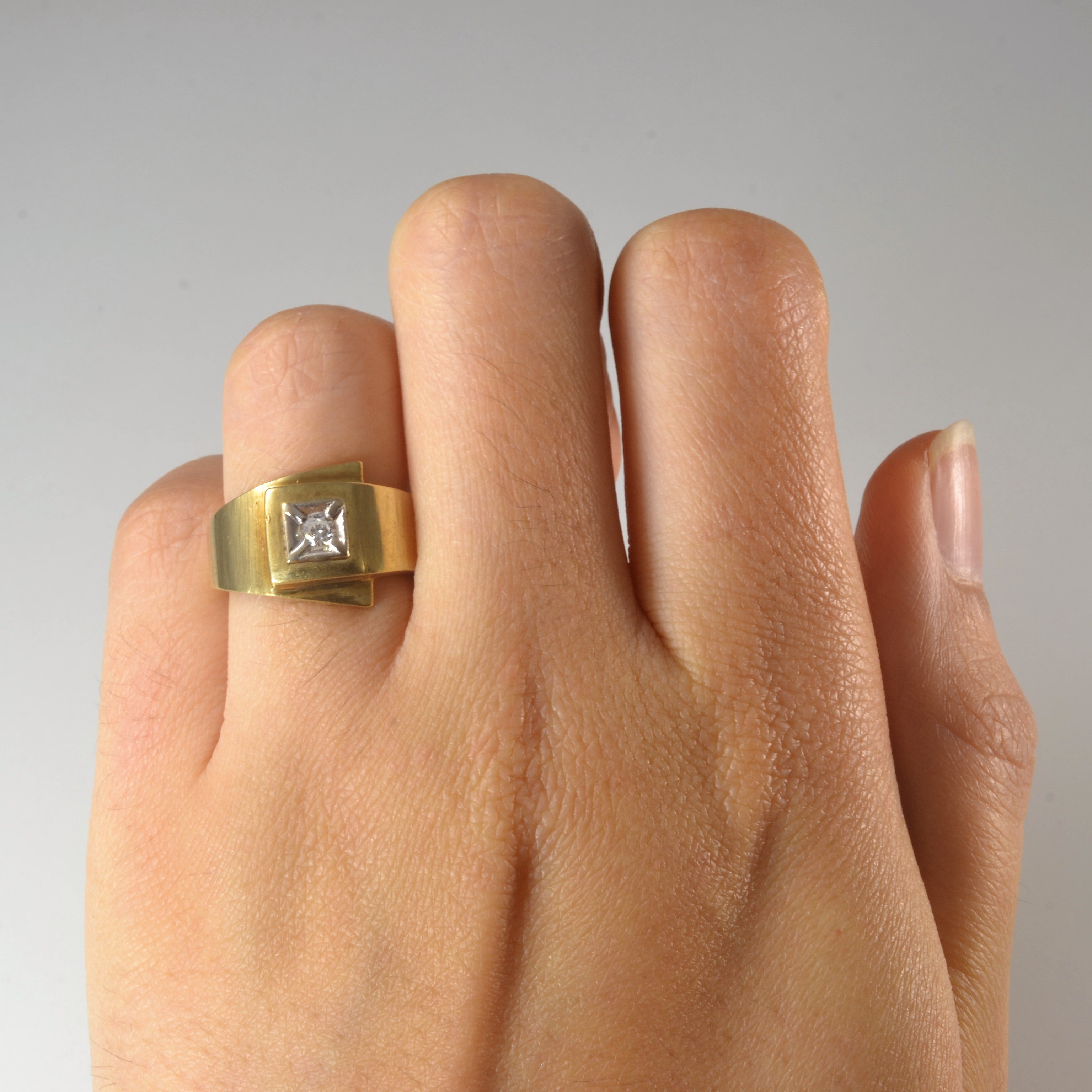 Diamond Buckle Ring | 0.09ct | SZ 5.25 |