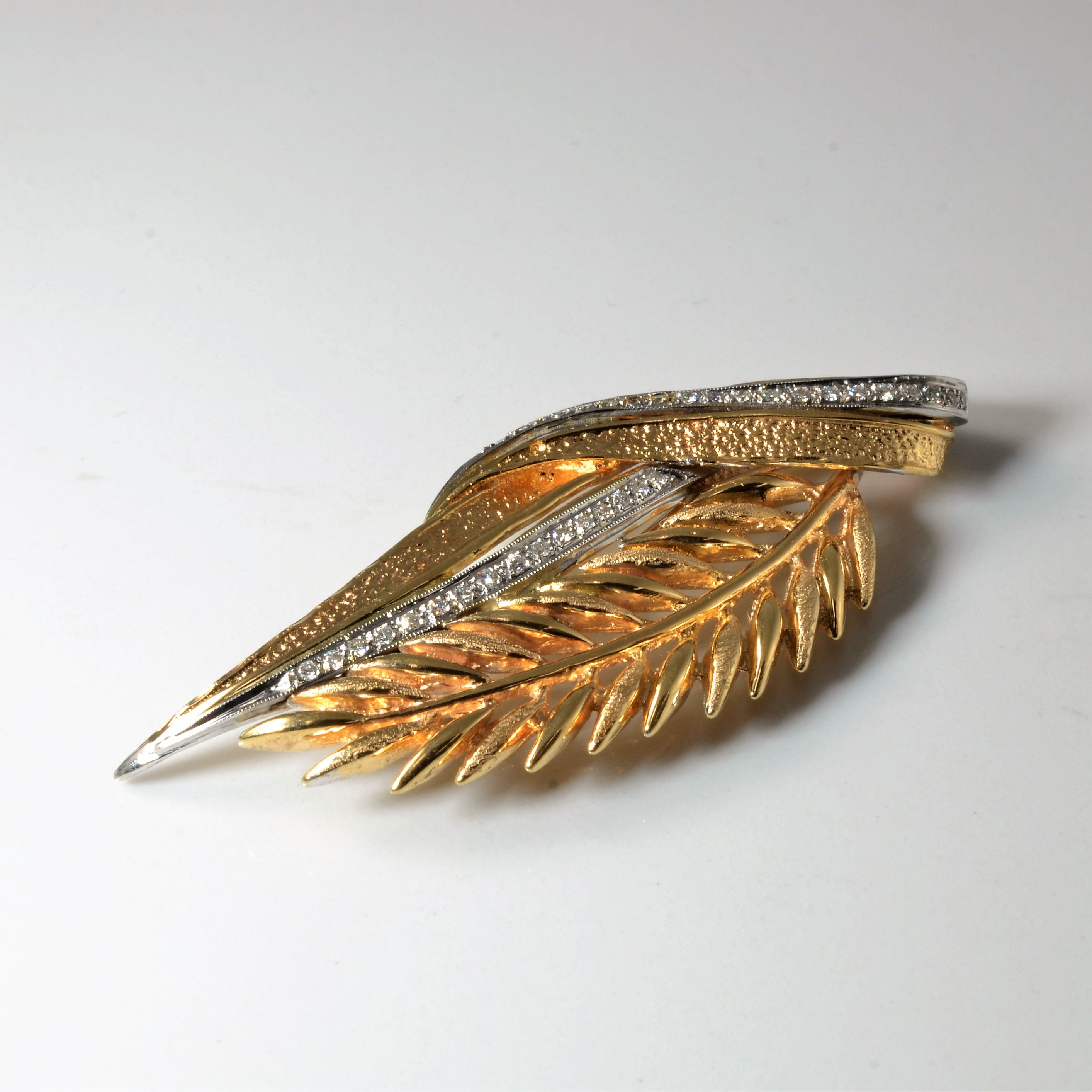 Diamond Fern Convertible Pendant/Brooch | 0.36ctw |