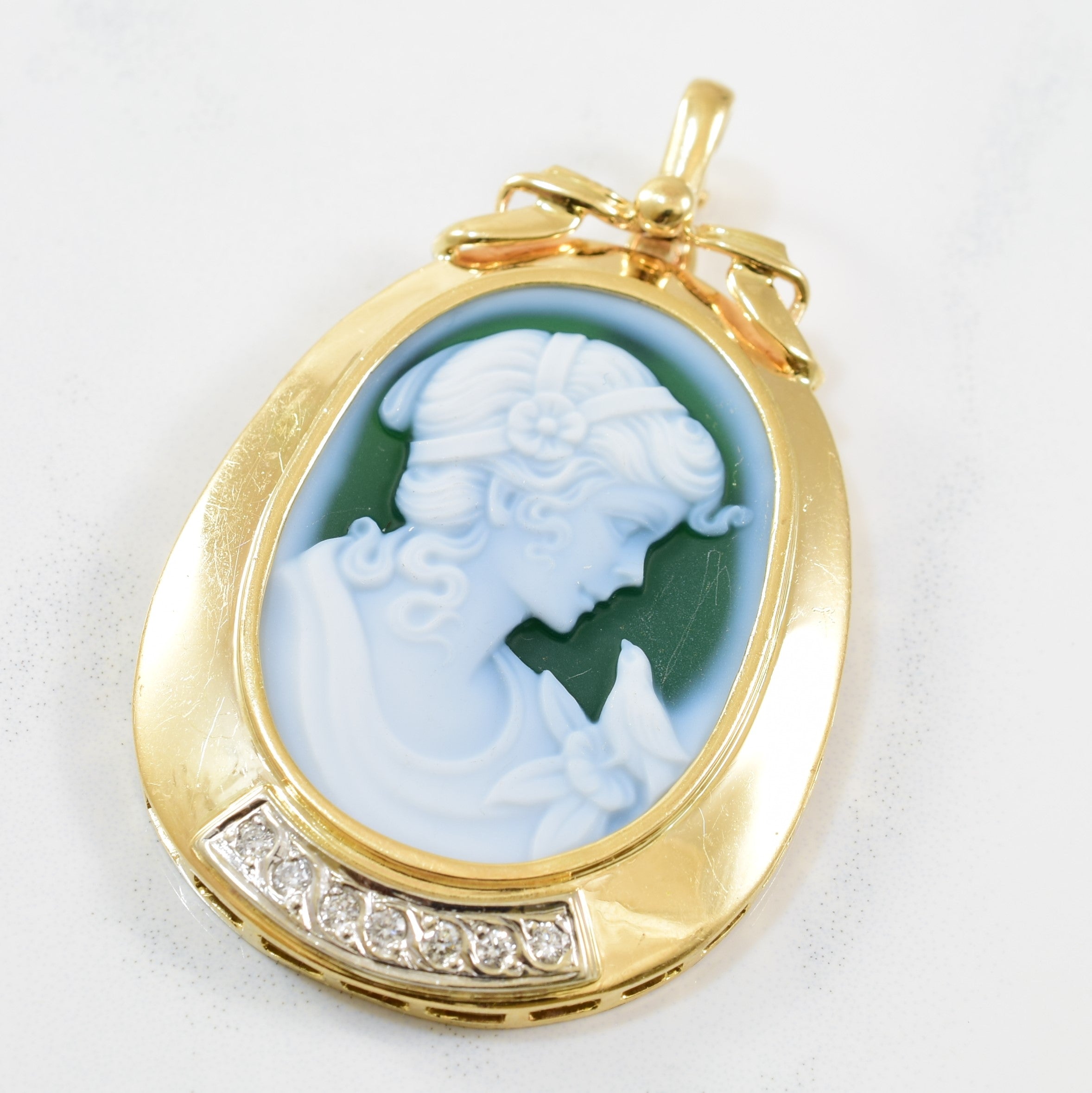 Onyx Cameo & Diamond Pendant | 0.10ctw, 16.00ct |