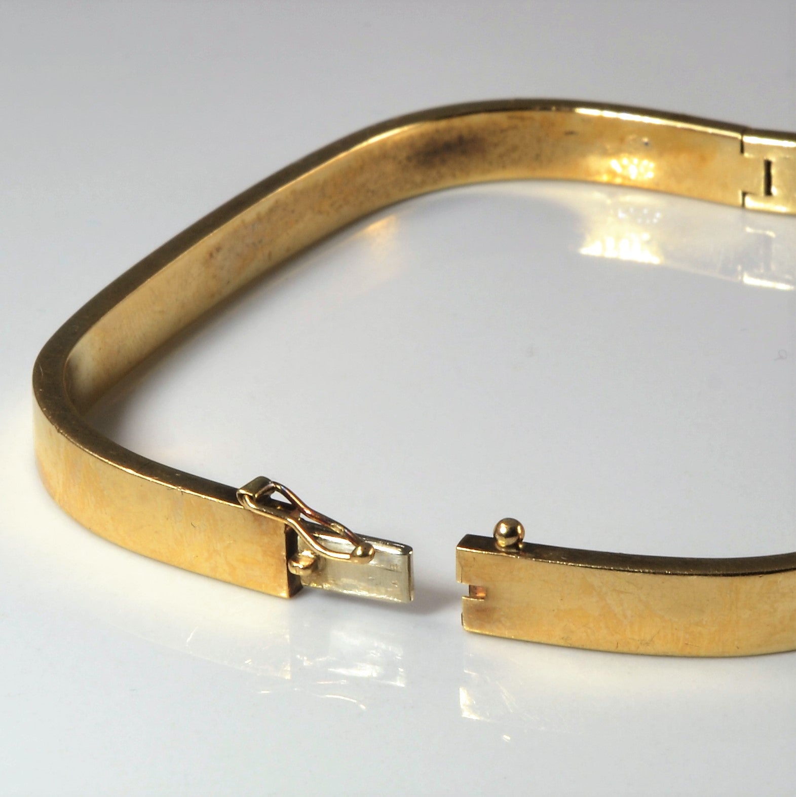 Square Bezel Set Diamond Bangle | 0.255ctw | 7" |