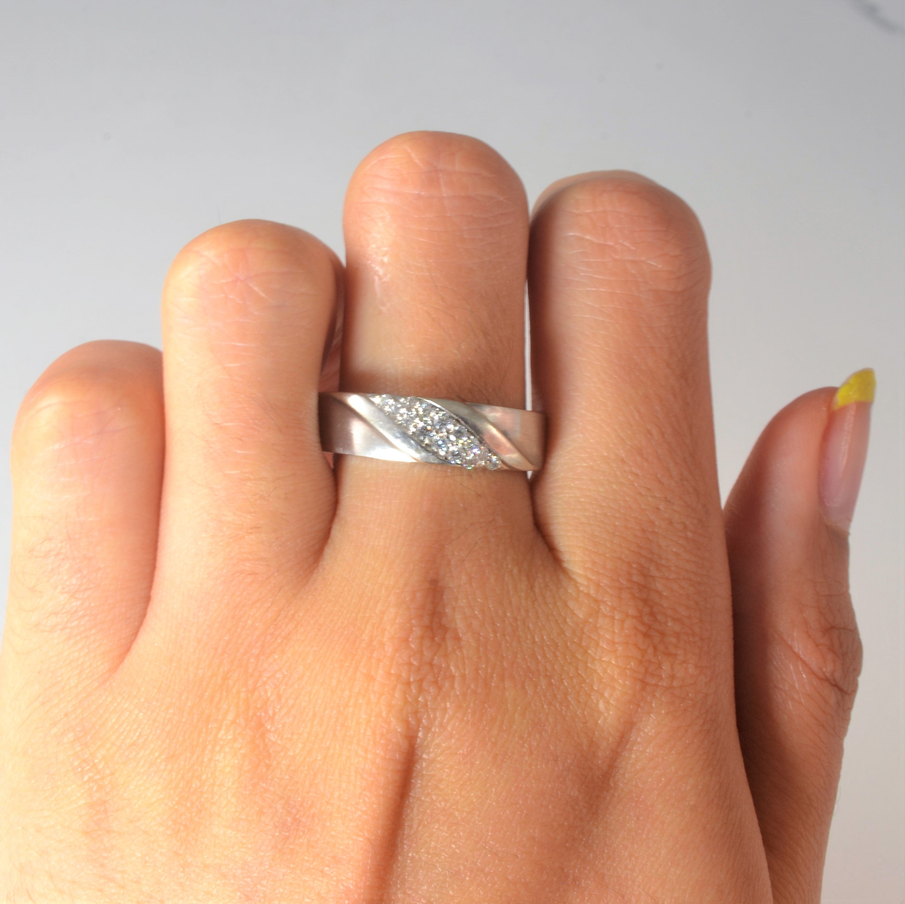 Pave Twist Diamond Band | 0.20ctw | SZ 11.5 |
