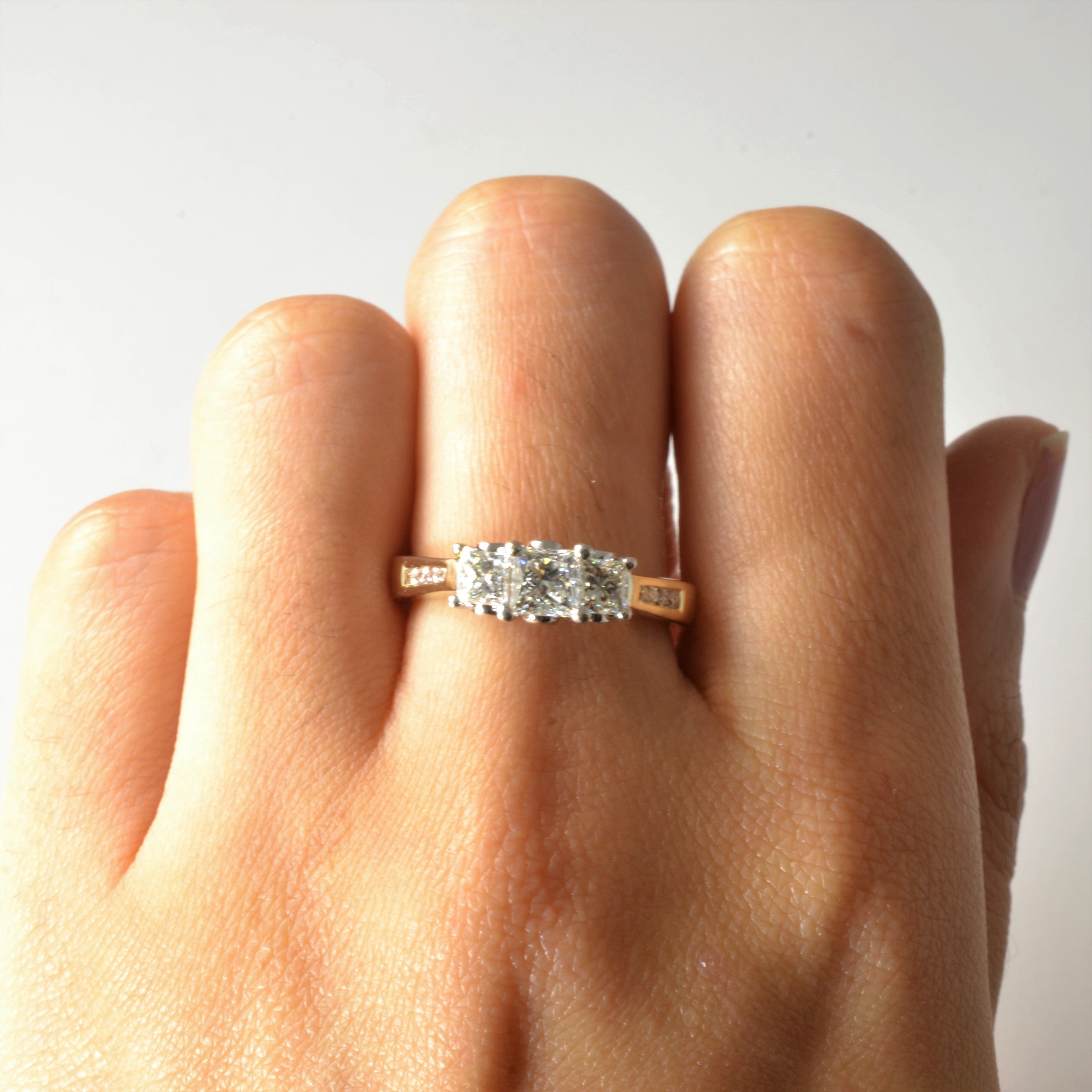 Bague de fiançailles trois pierres taille princesse | 1,00 ct au total | Taille 7,25 |