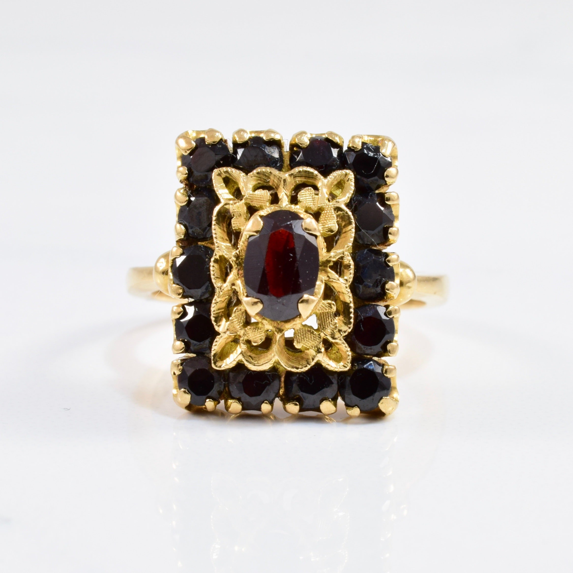 Garnet Cluster Ring | SZ 5.25 |