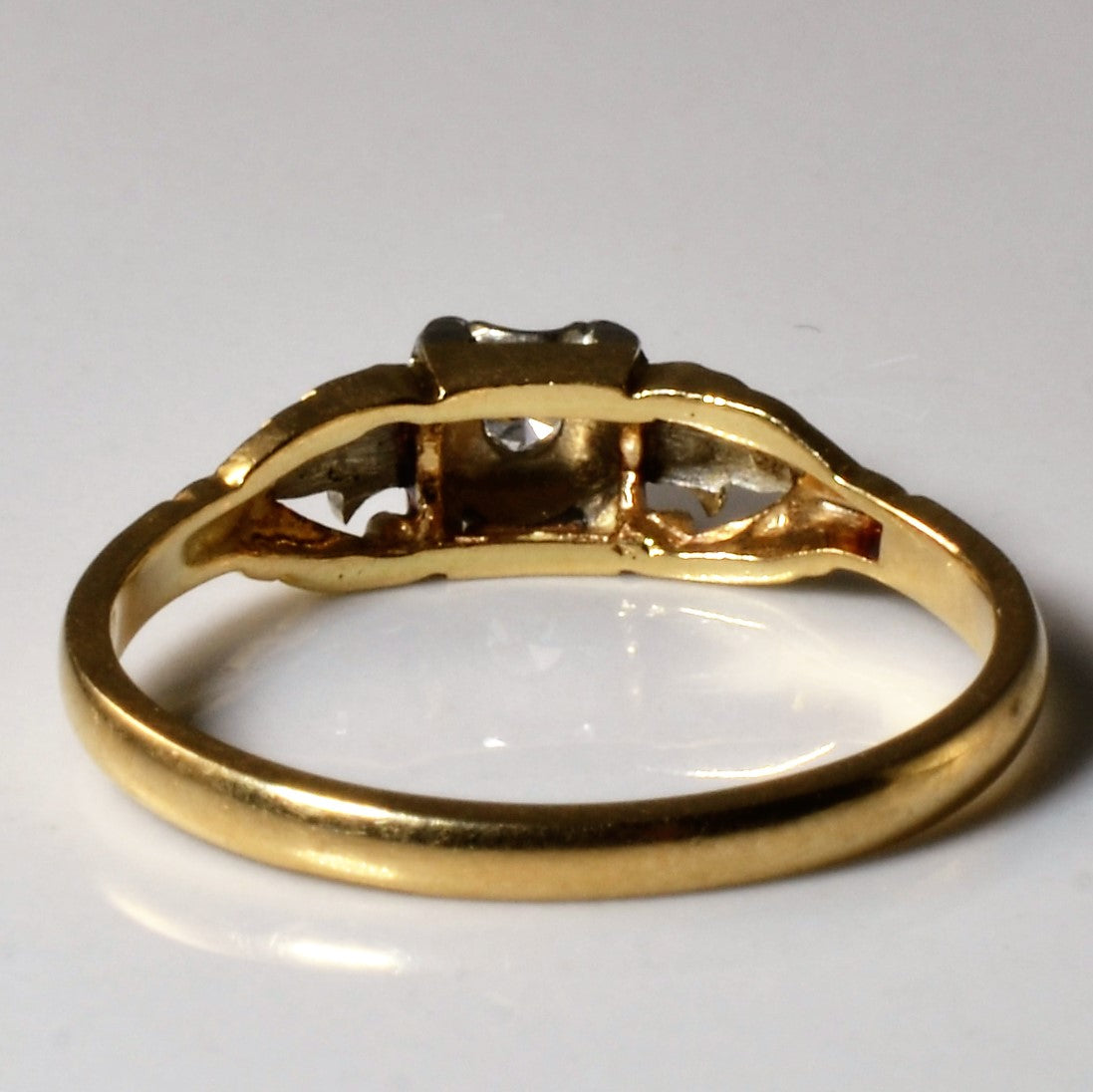 Retro Solitaire Diamond Ring | 0.035ct | SZ 6.25 |