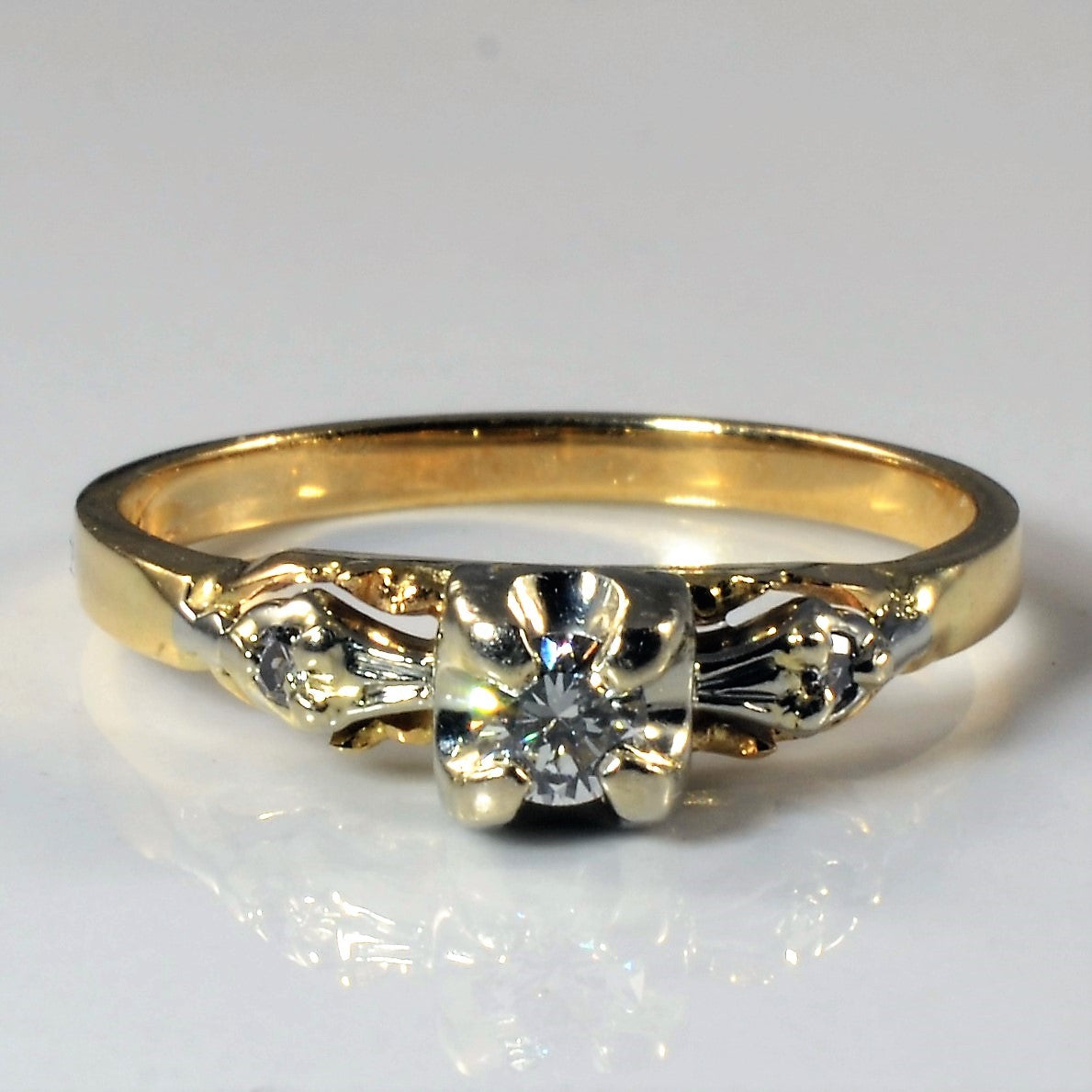 Retro Three Stone Diamond Ring | 0.15ctw | SZ 6 |