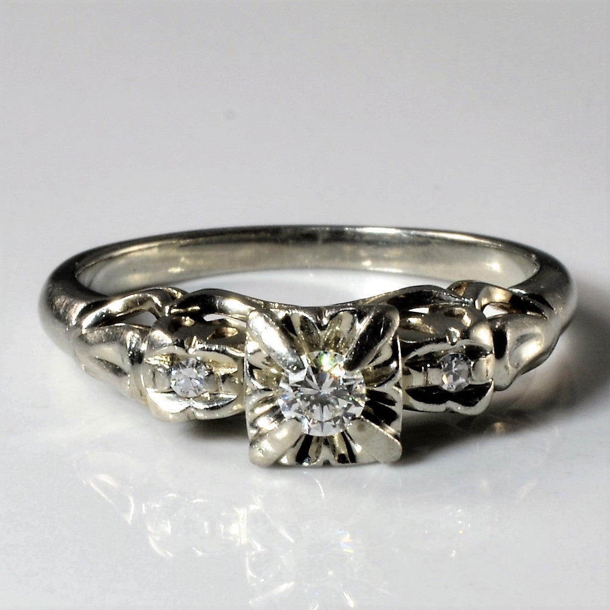 Mid Century Three Stone Diamond Ring | 0.10ctw | SZ 5 |