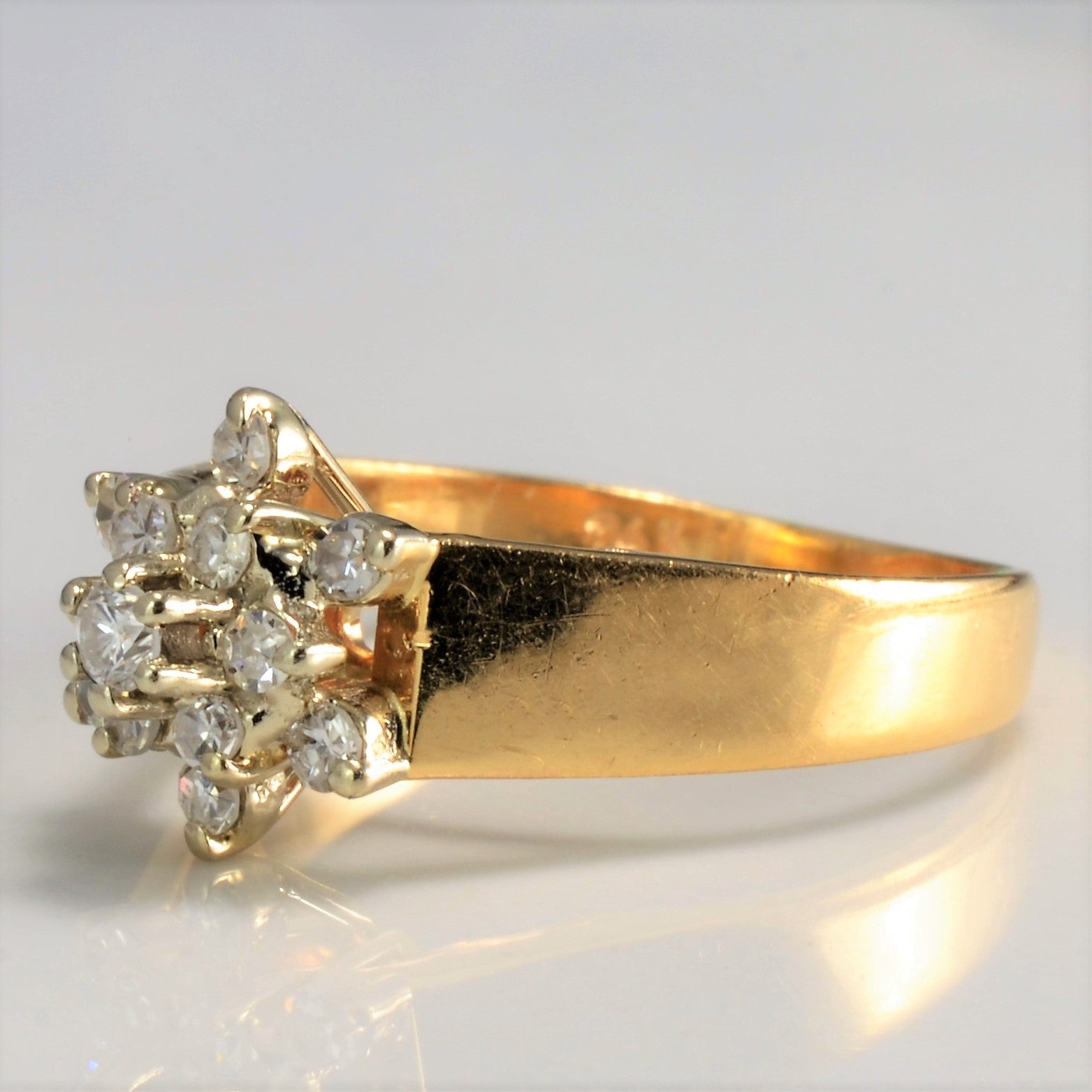 Cluster Diamond Ring | 0.27 ctw, SZ 4.75 |
