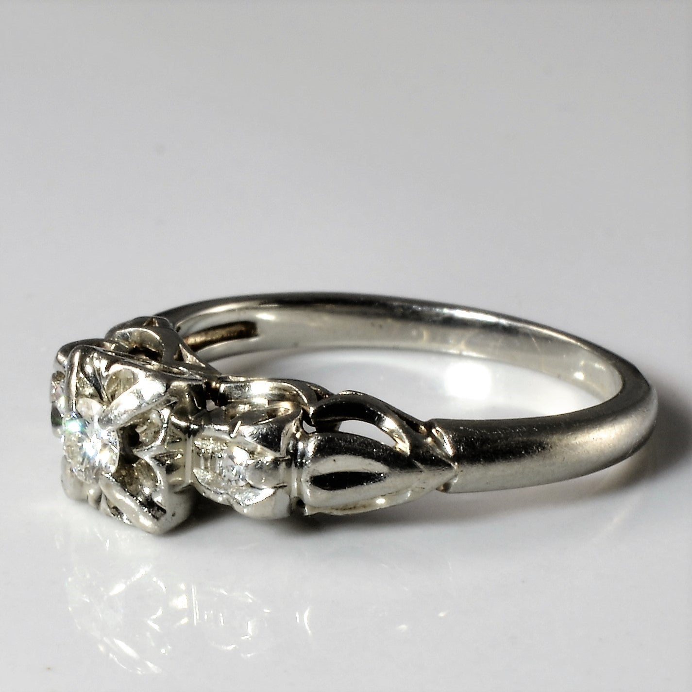 Mid Century Three Stone Diamond Ring | 0.10ctw | SZ 5 |