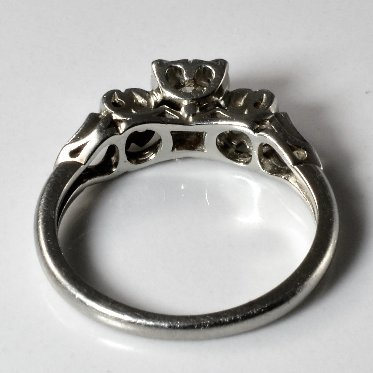 Mid Century Three Stone Diamond Ring | 0.10ctw | SZ 5 |