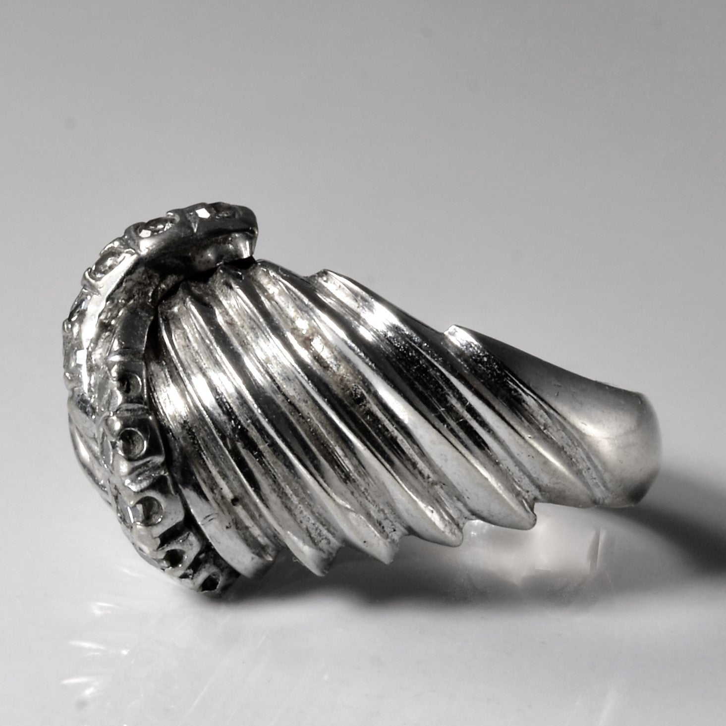 Diamond Swirl Ring | 0.125ctw | SZ 5.75 |