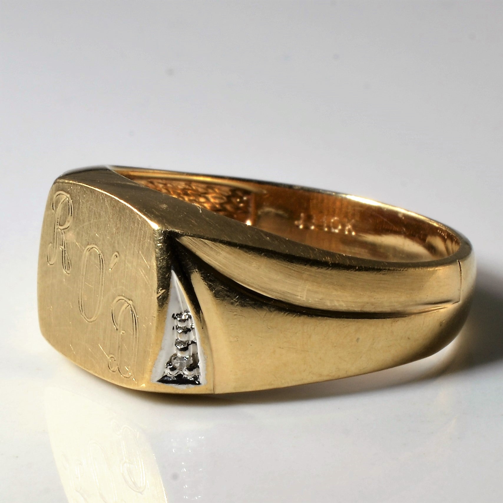 Diamond Signet Ring | 0.01ctw | SZ 10 |