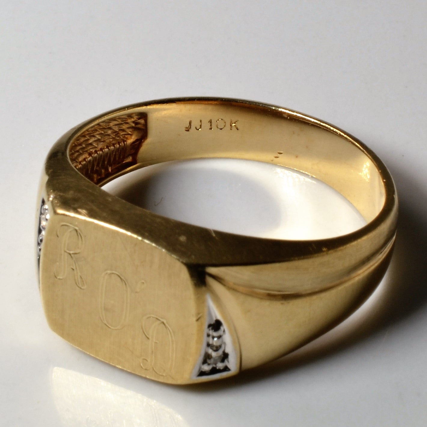 Diamond Signet Ring | 0.01ctw | SZ 10 |