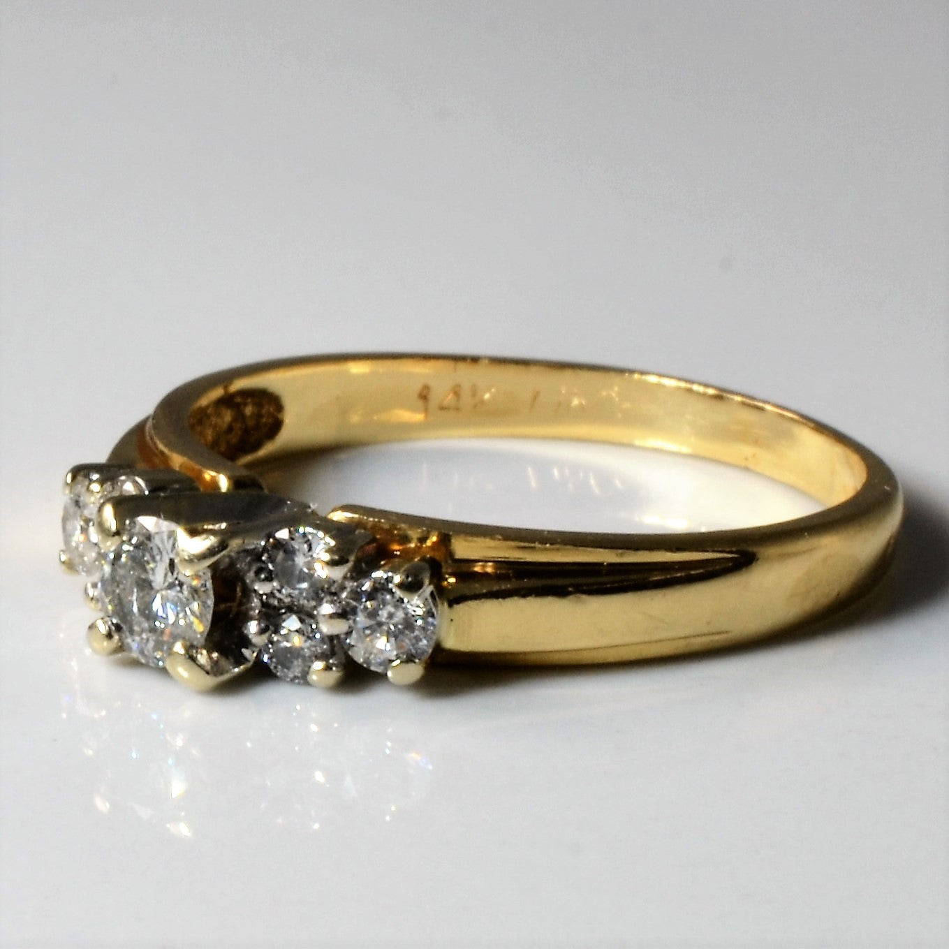 Cluster Diamond Engagement Ring | 0.47ctw | SZ 8.25 |