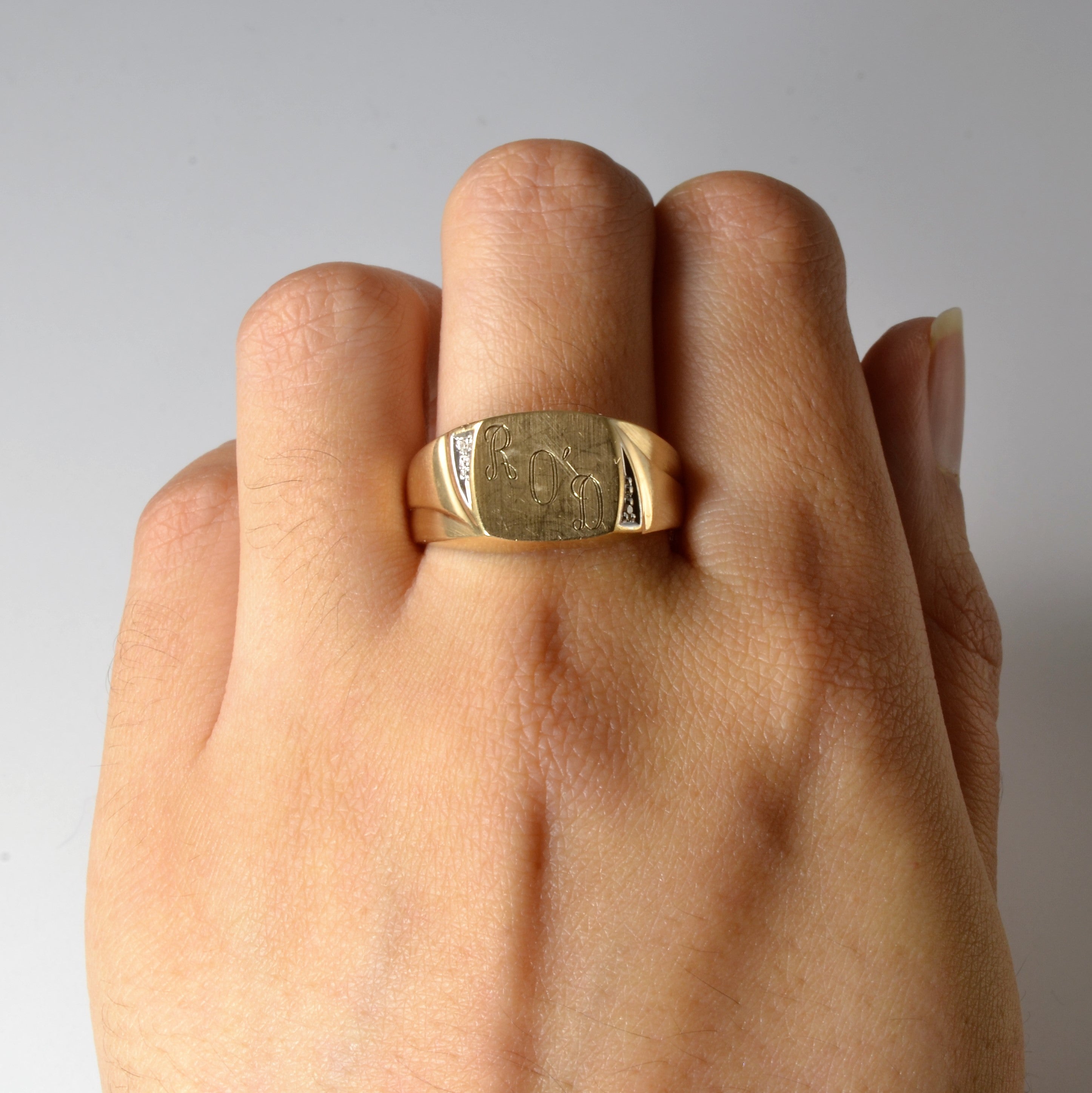 Diamond Signet Ring | 0.01ctw | SZ 10 |